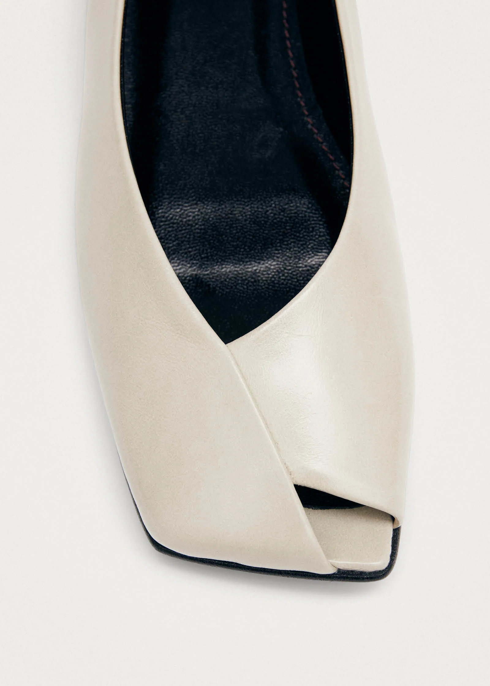 Katia Rift Cream Leather Ballet Flats