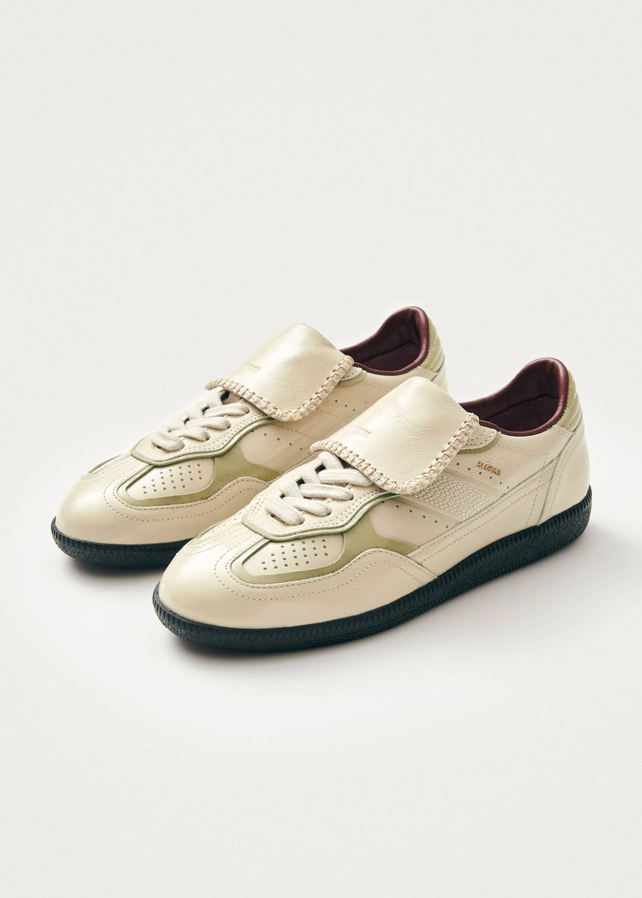 Tb.490 Club Cream Patent Leather Sneakers