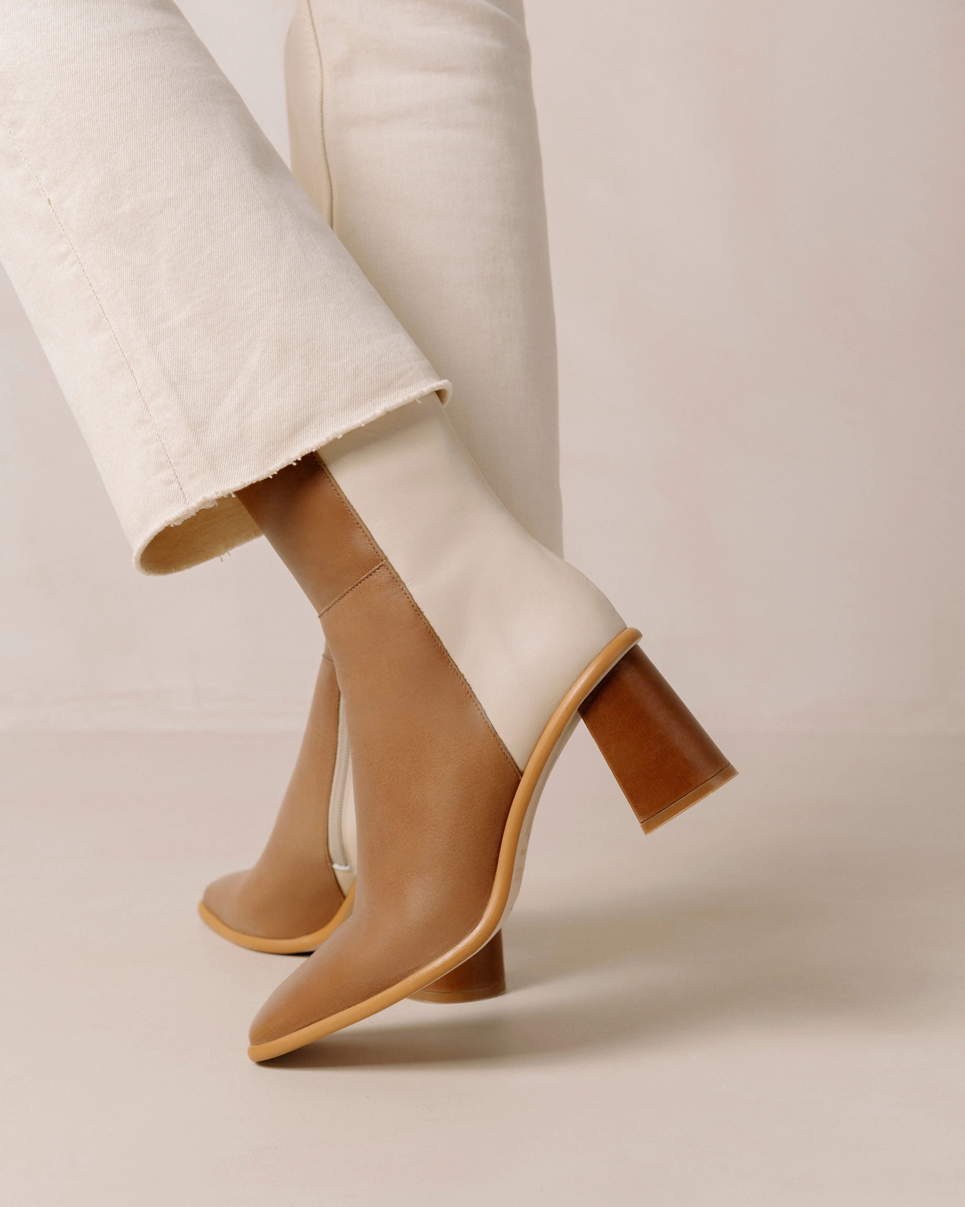 West Bicolor Camel Cream Leather Ankle Boots