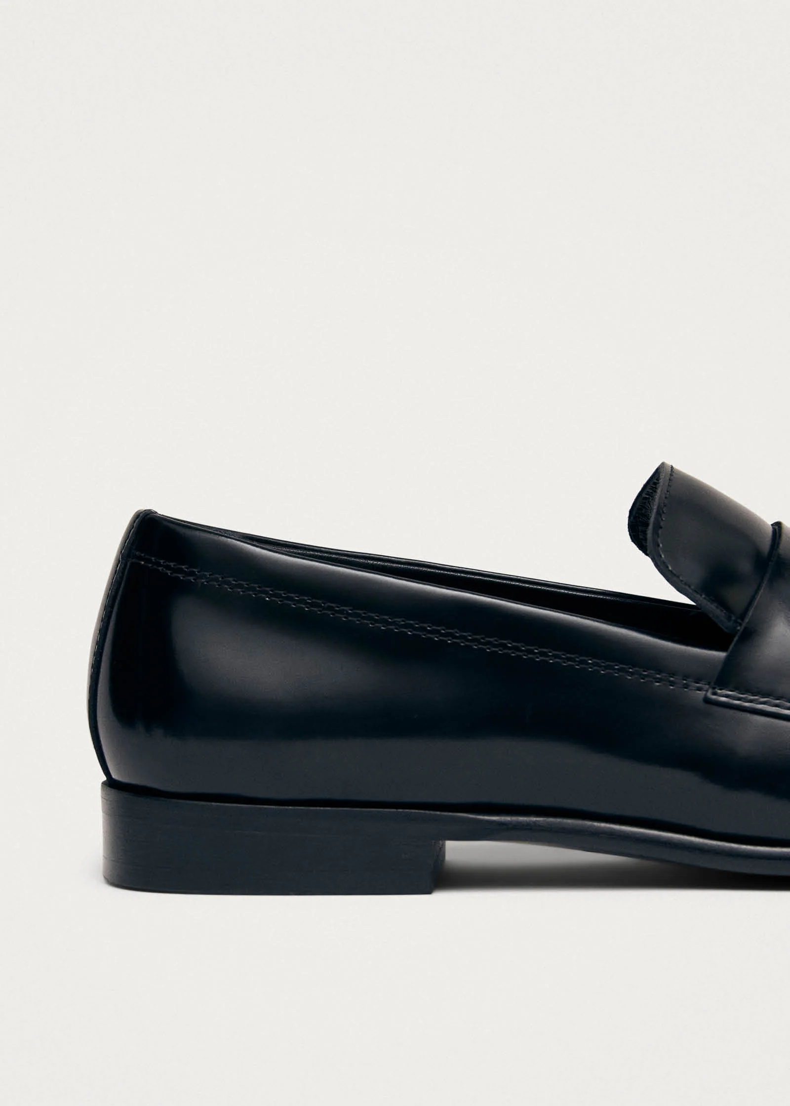Zaha Black Leather Loafers