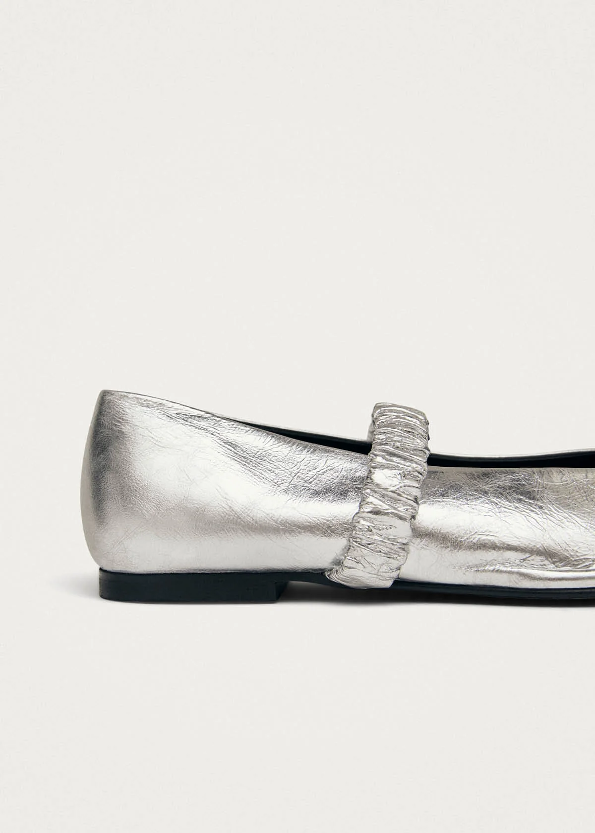 Lautan Shimmer Silver Leather Ballet Flats
