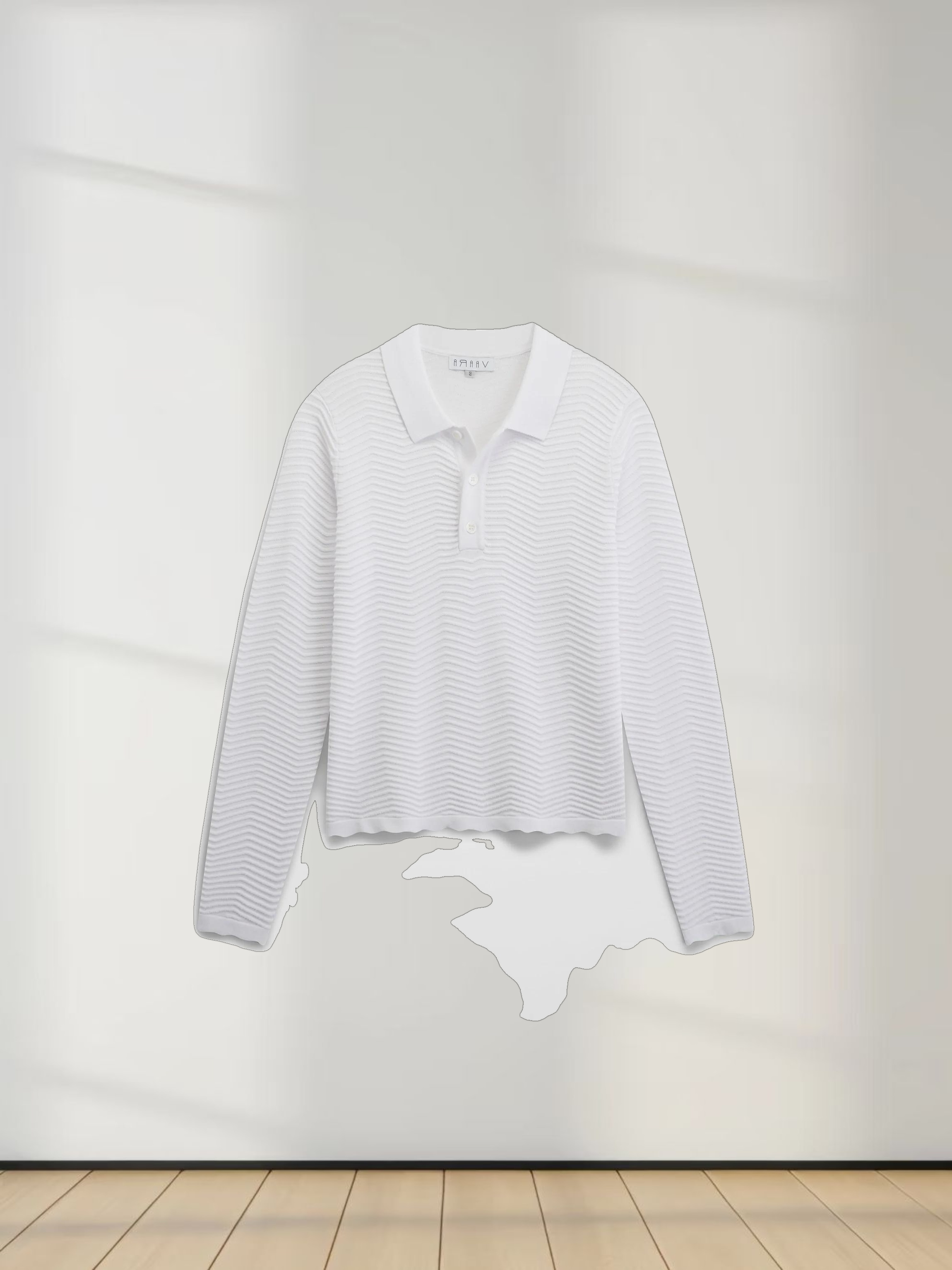 Scallop Edge Collar Sweater-White