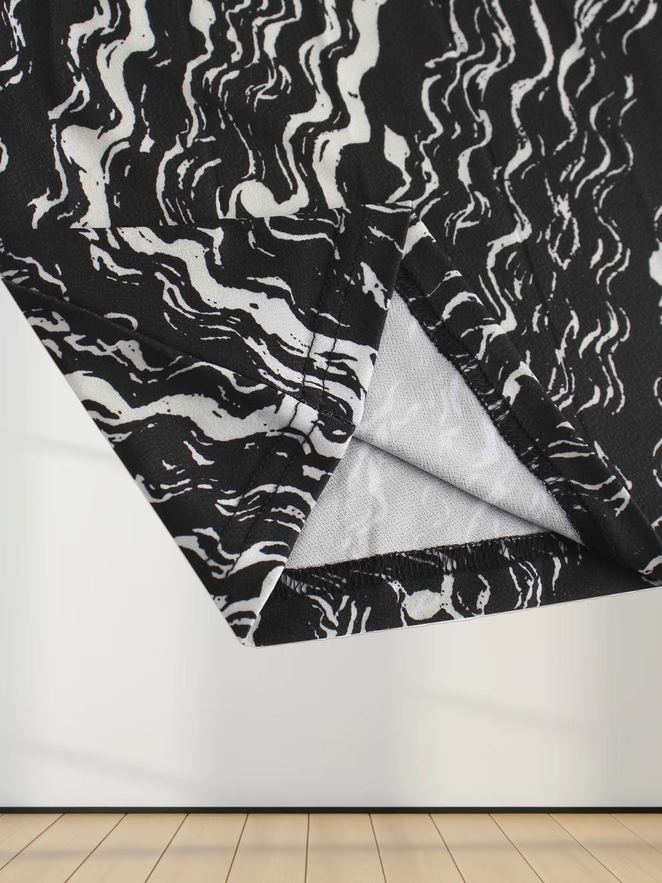 Pleat Bottom Stretch Maxi Dress-Black/White