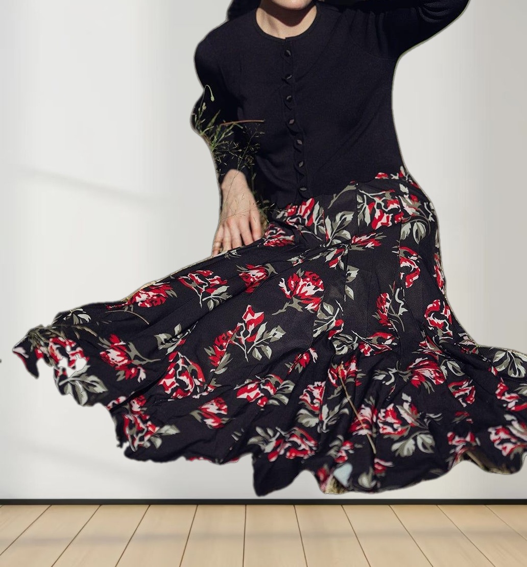 Scallop Edge Crew Cardigan-Black