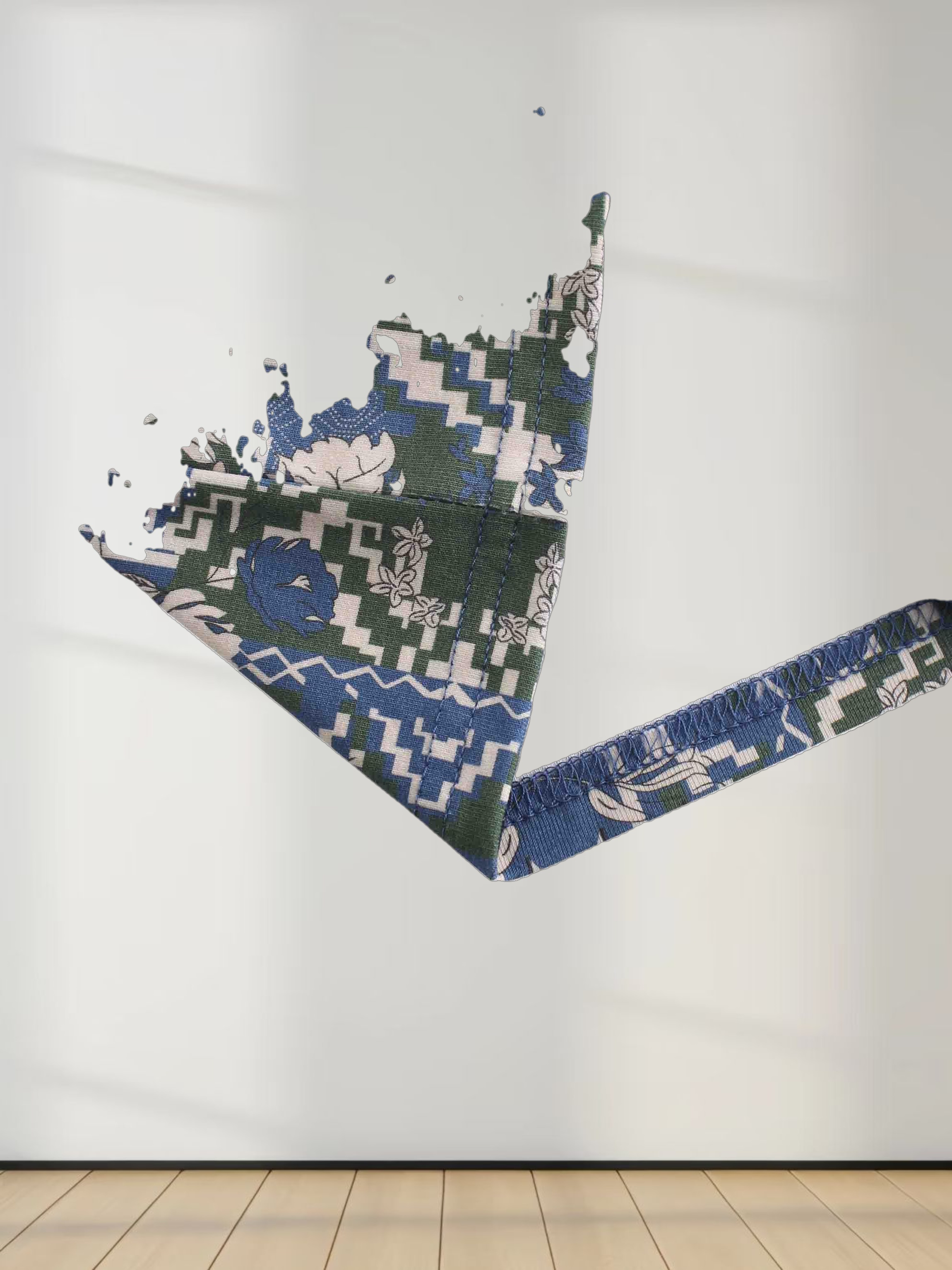 Printed Collar Snap Tee-Carpet of Roses