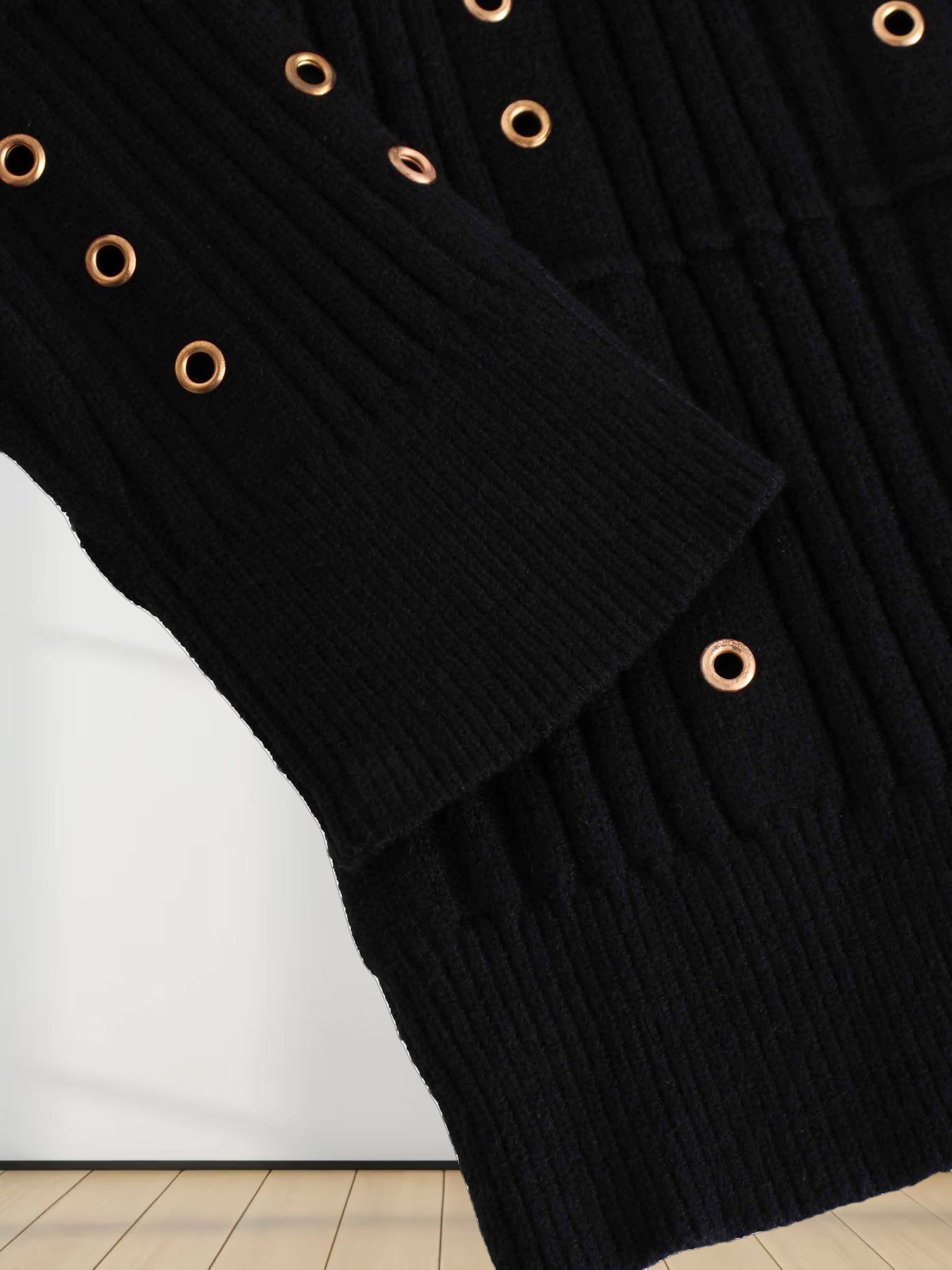 Grommet Sweater-Black