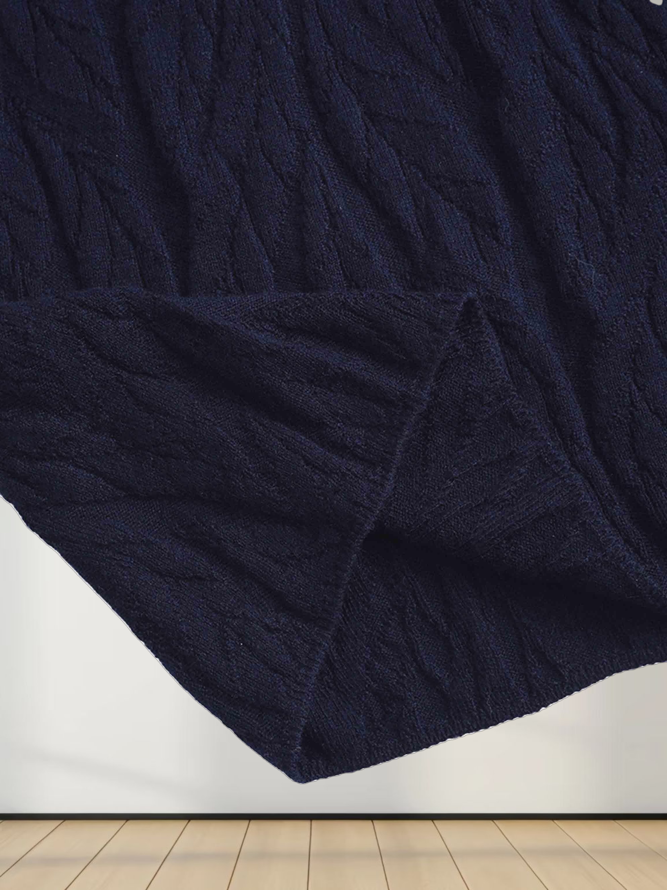 Leaf Design Turtleneck-Navy