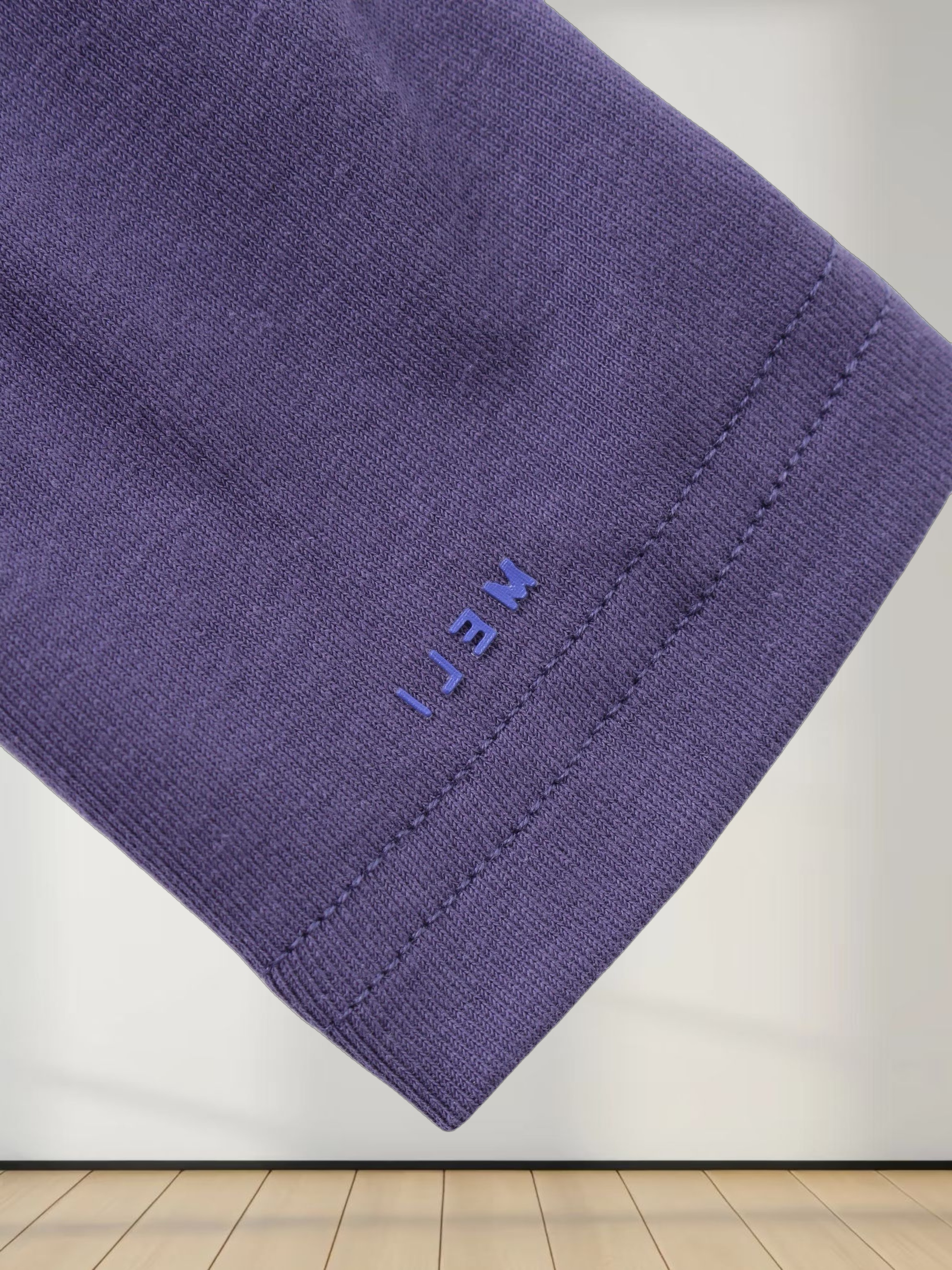 V Bottom T-Shirt-Navy