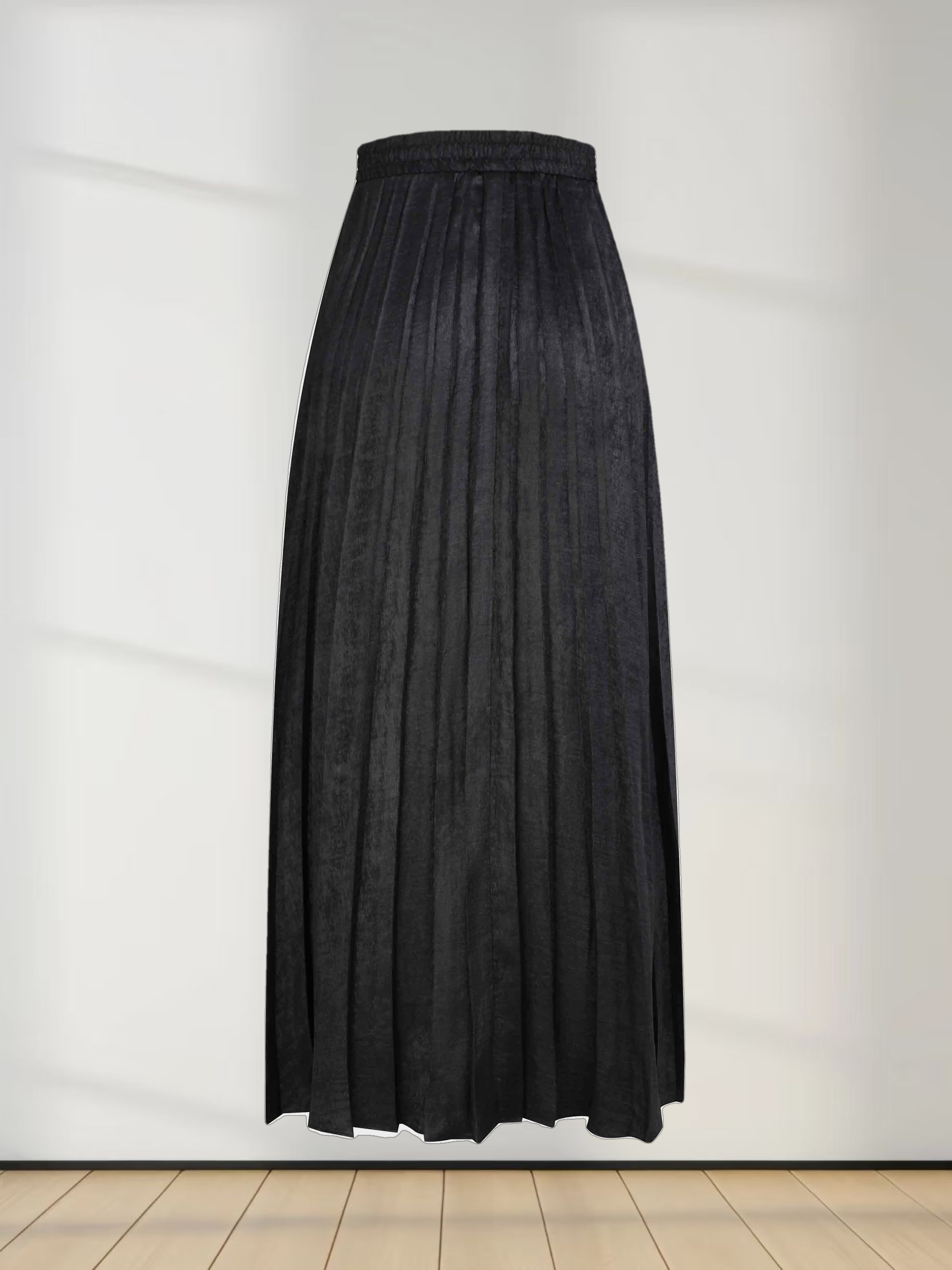 Covered Band Pleated Skirt-Black Shimmer