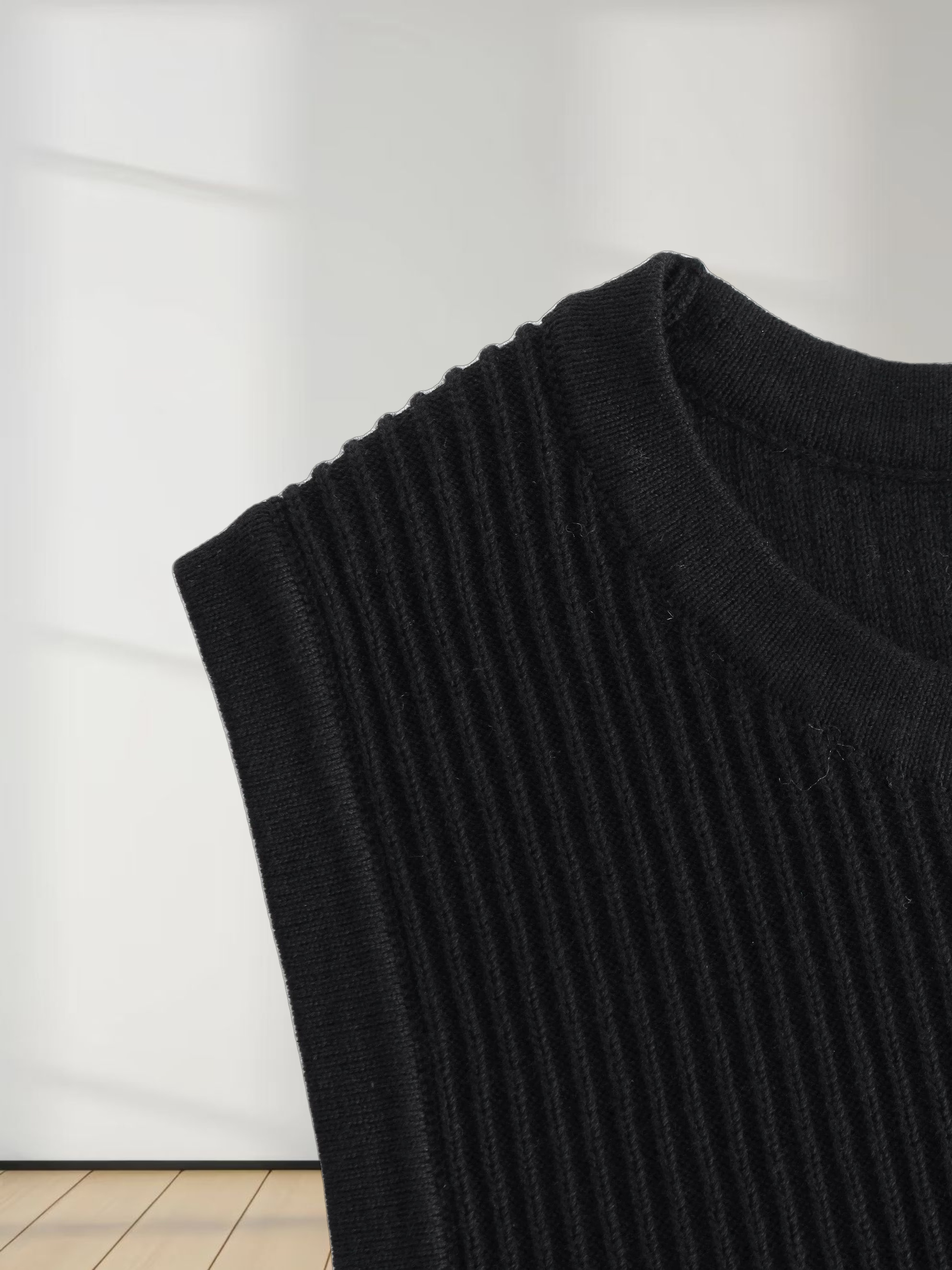 Sleeveless Ribbed Crew-Black