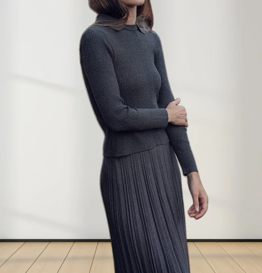 Center Design Sweater-Charcoal Grey