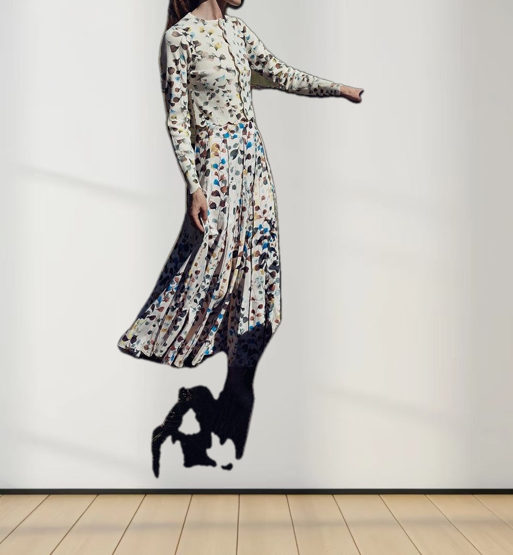 Seamed Pleated Skirt-Neutral Florals