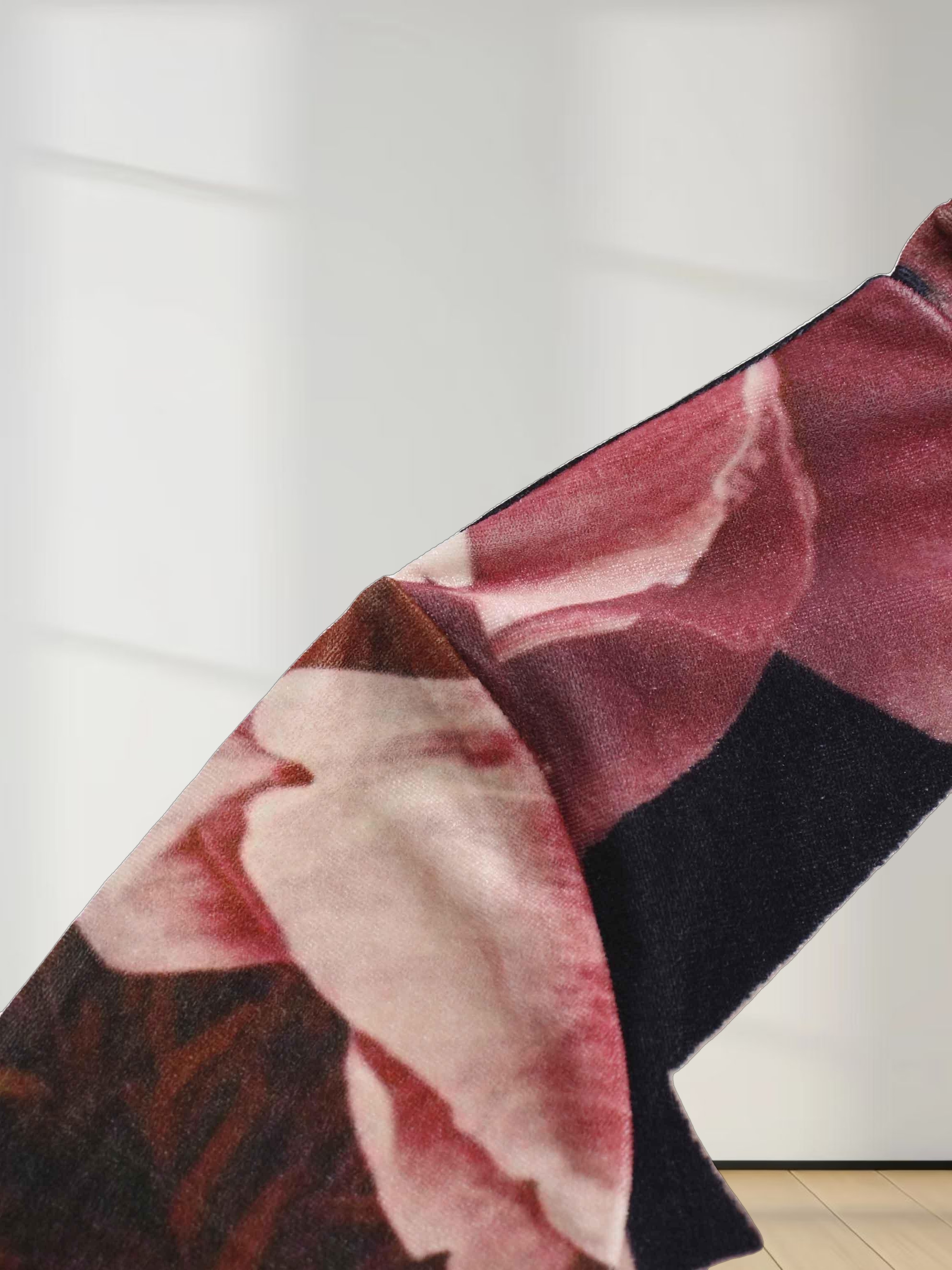 Velvet Floral Printed Turtleneck-Floral