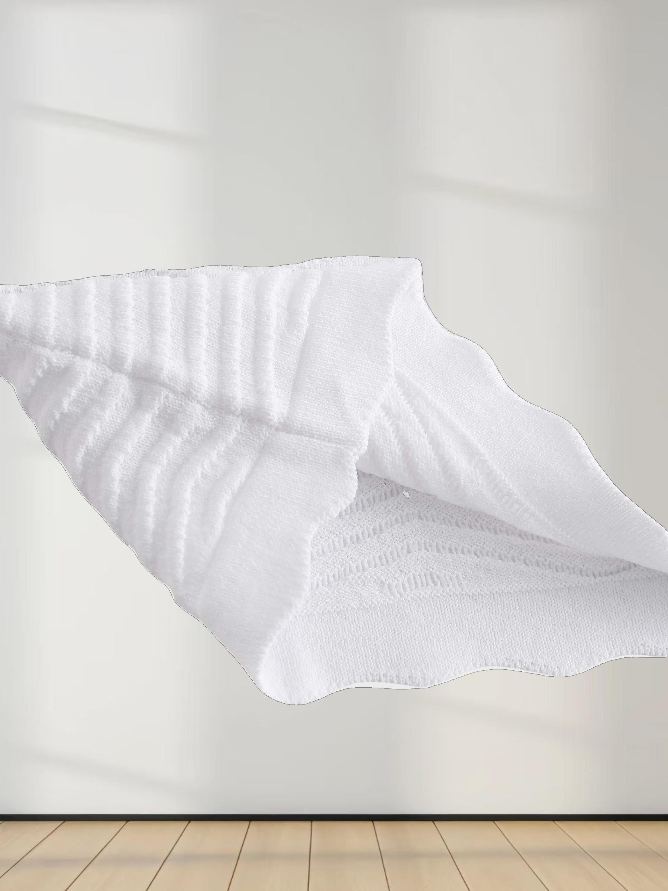 Scallop Edge Collar Sweater-White