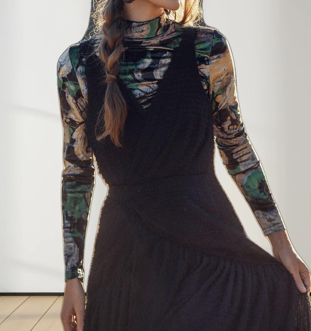 Velour Printed Turtleneck-Green Floral