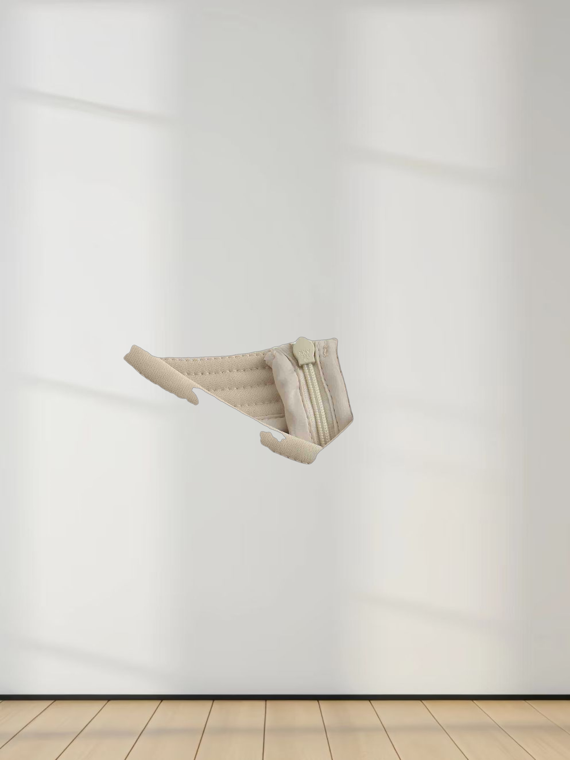 Princess Stitched High V top-Cream