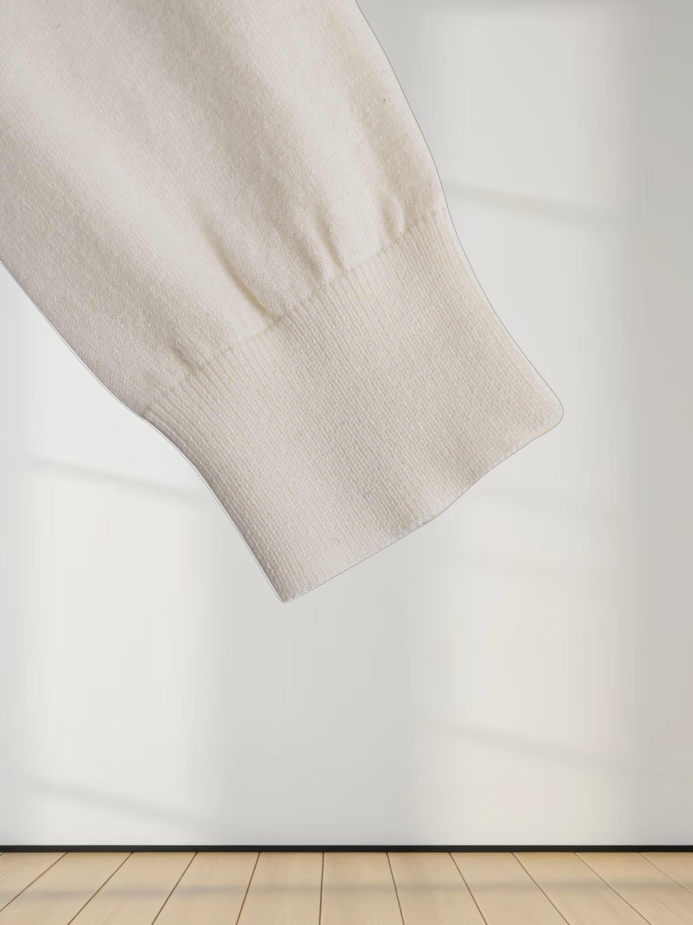 High V Lightweight Sweater-Ivory