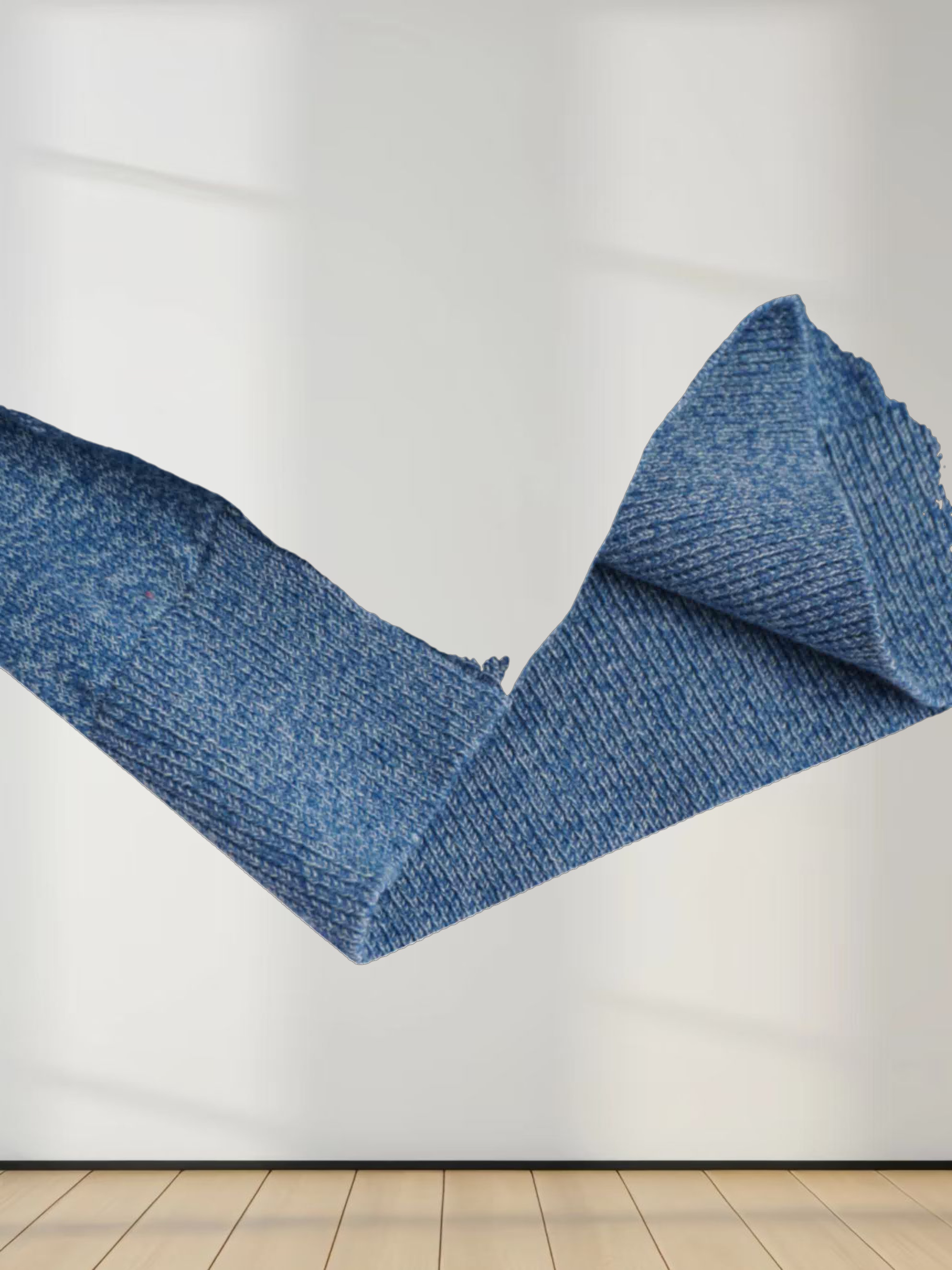 High V Lightweight Sweater-Heathered Blue