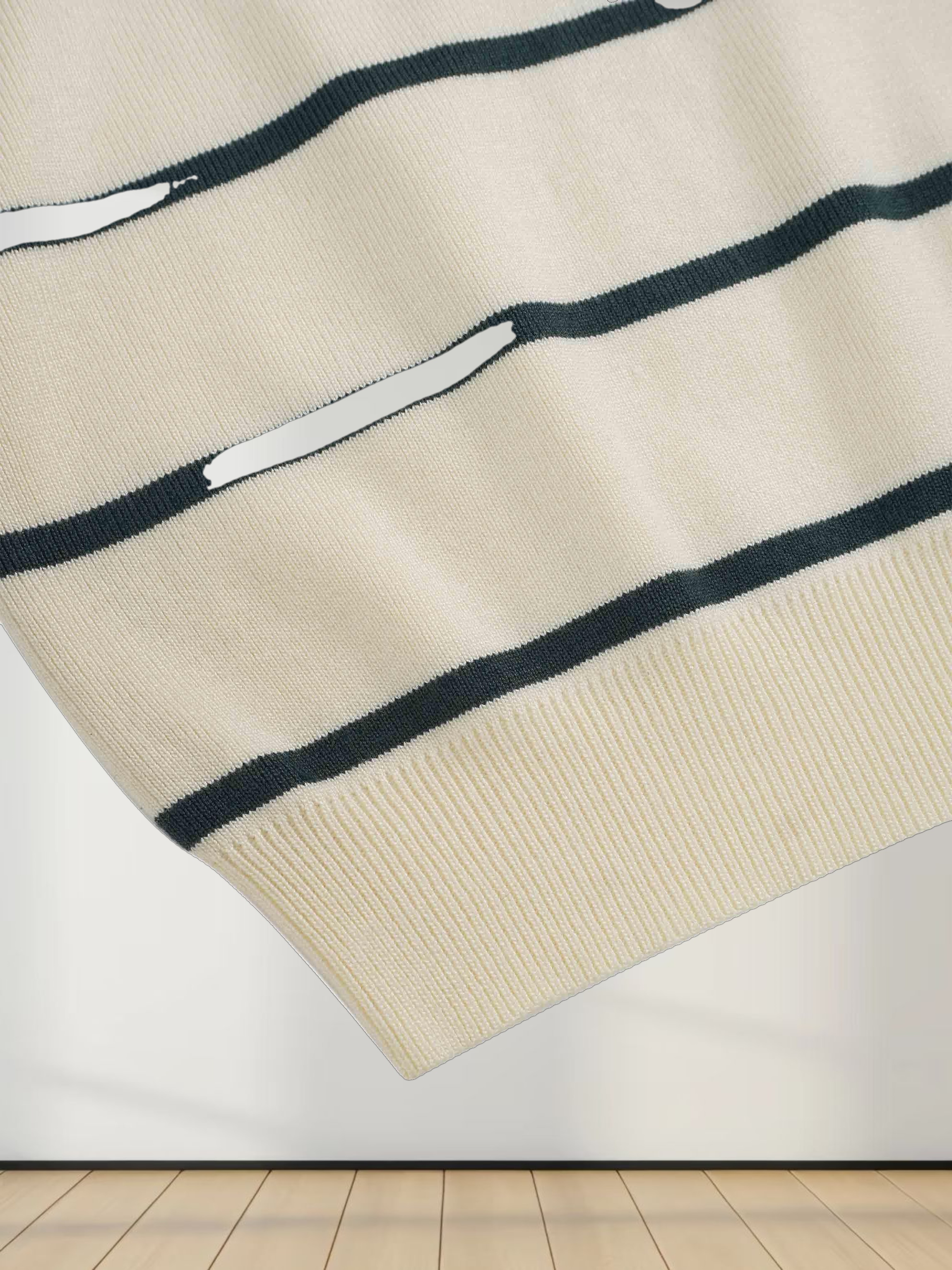 Mock Neck Thin Knit Sweater-Cream/Green