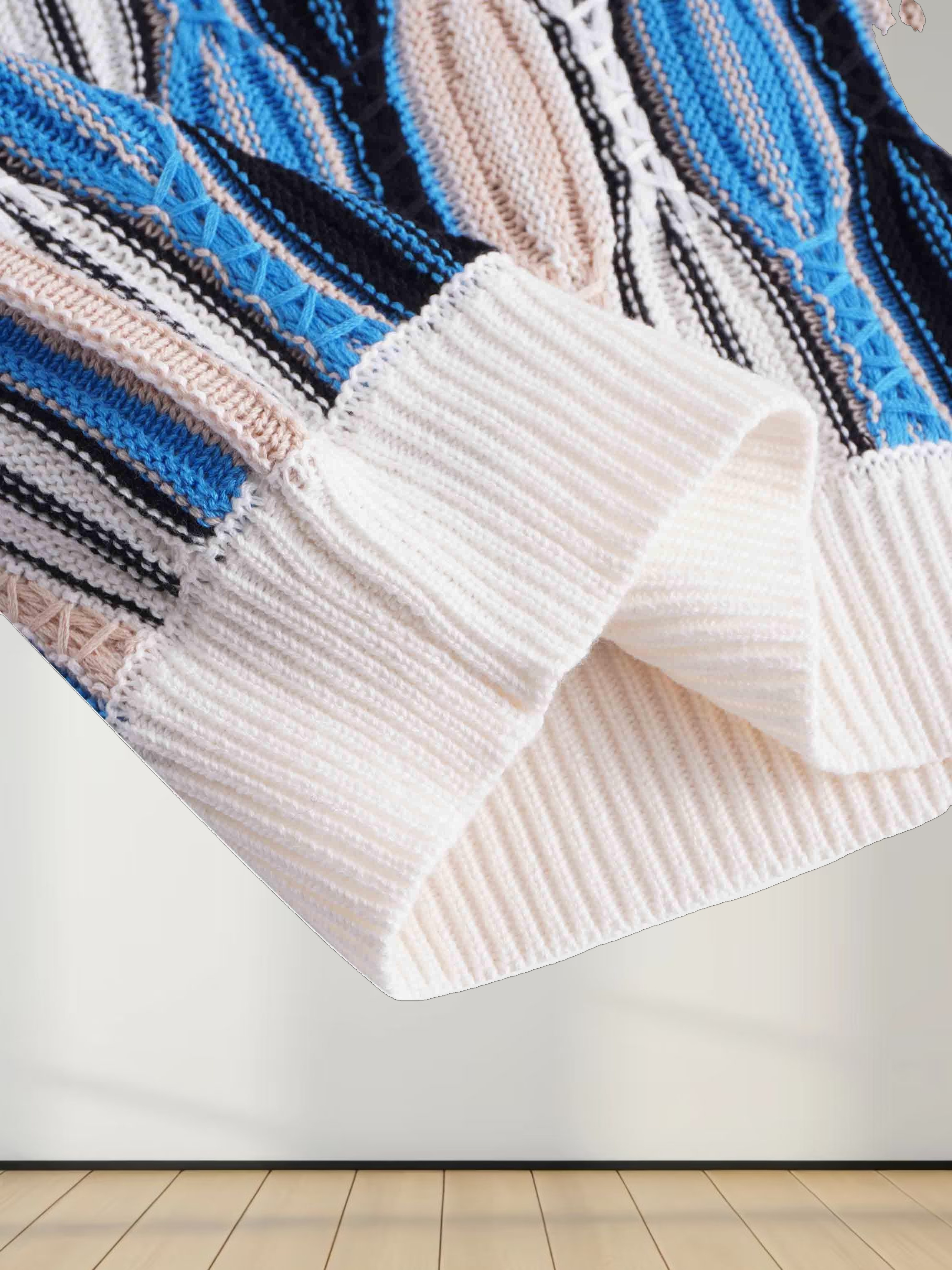 Wave Design Crew Neck Sweater-Tan/Blue