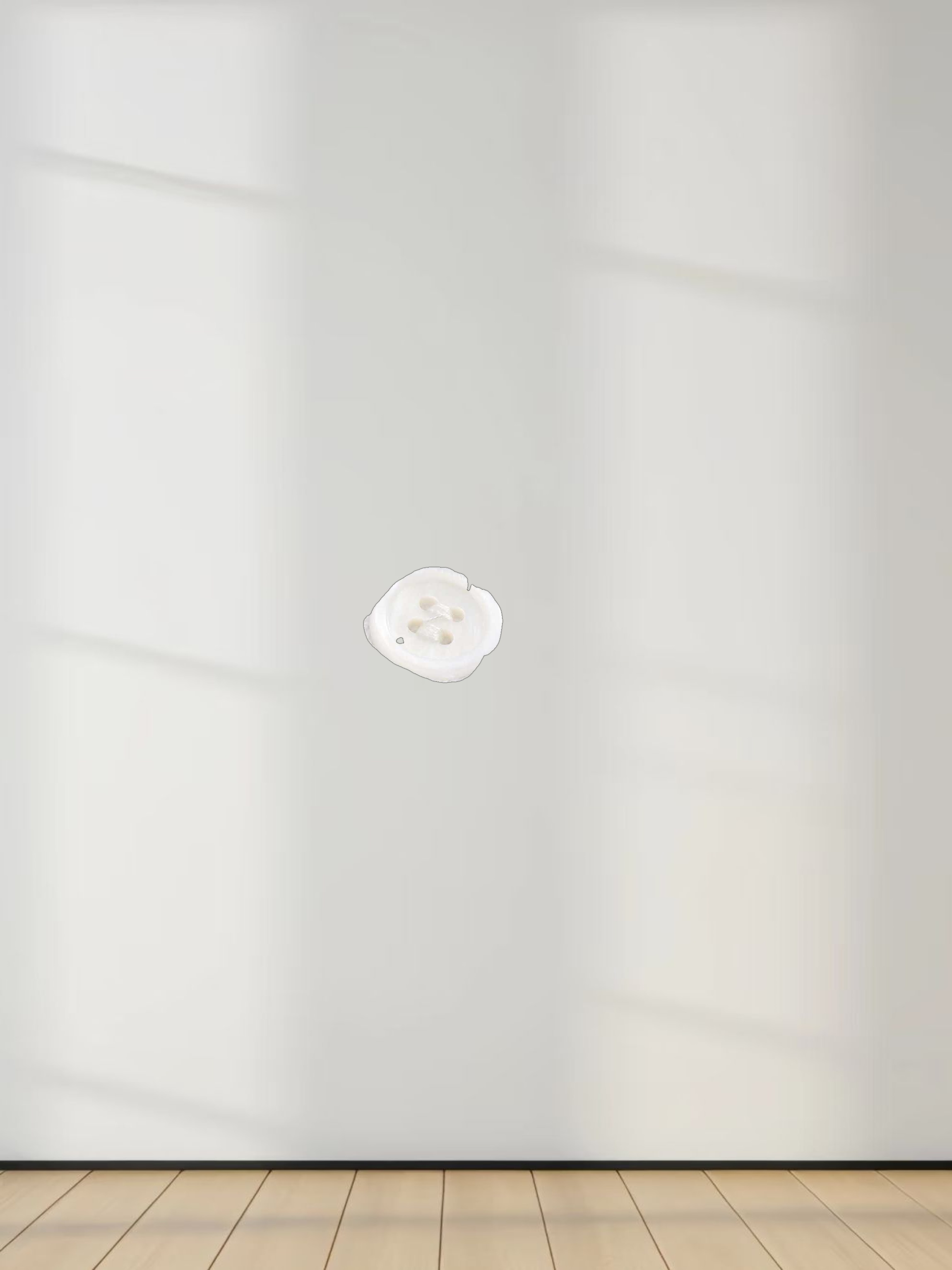 Scallop Edge Collar Sweater-White