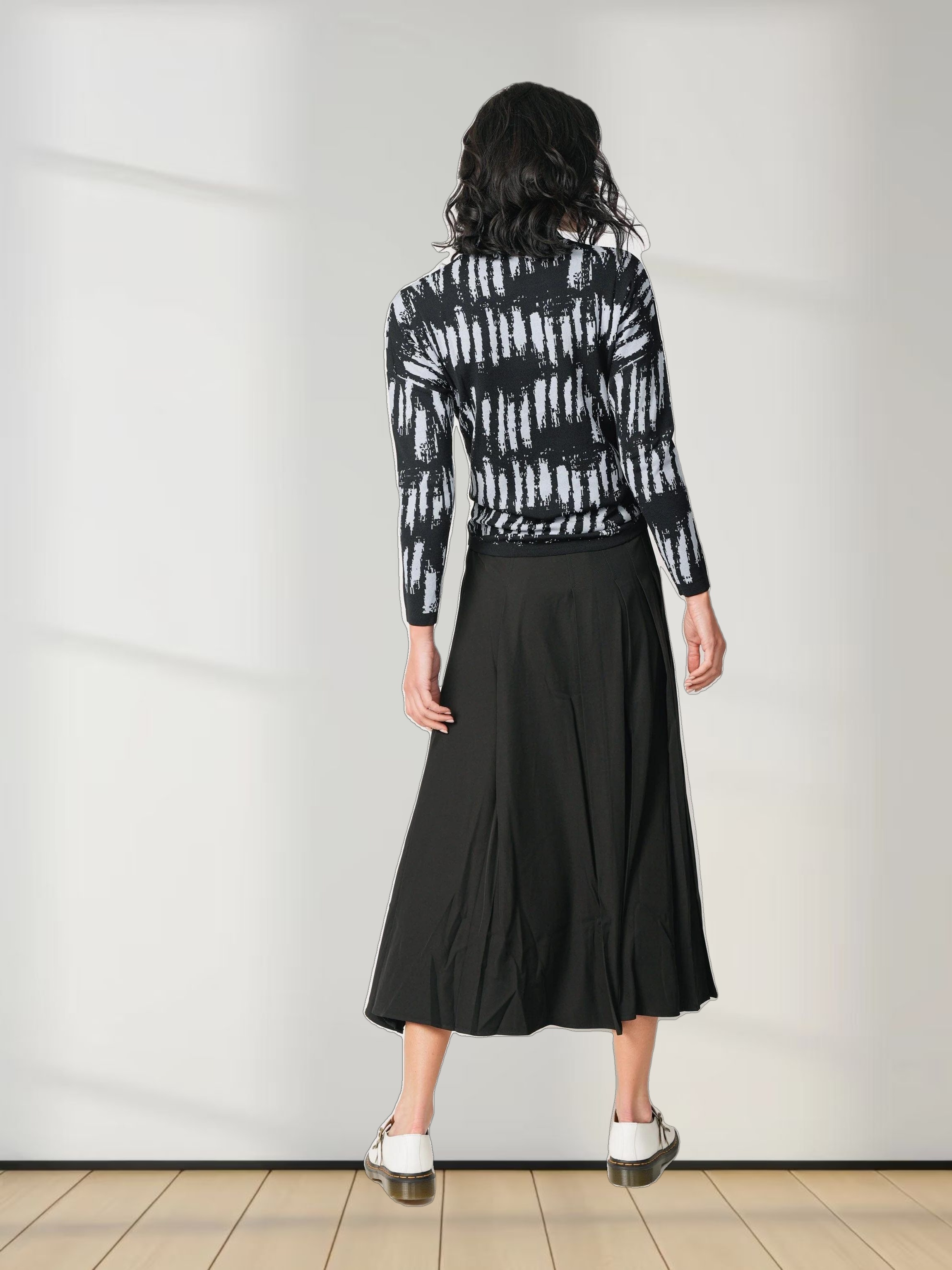 STITCHED DOWN PLEATED SKIRT(LONG)-BLACK
