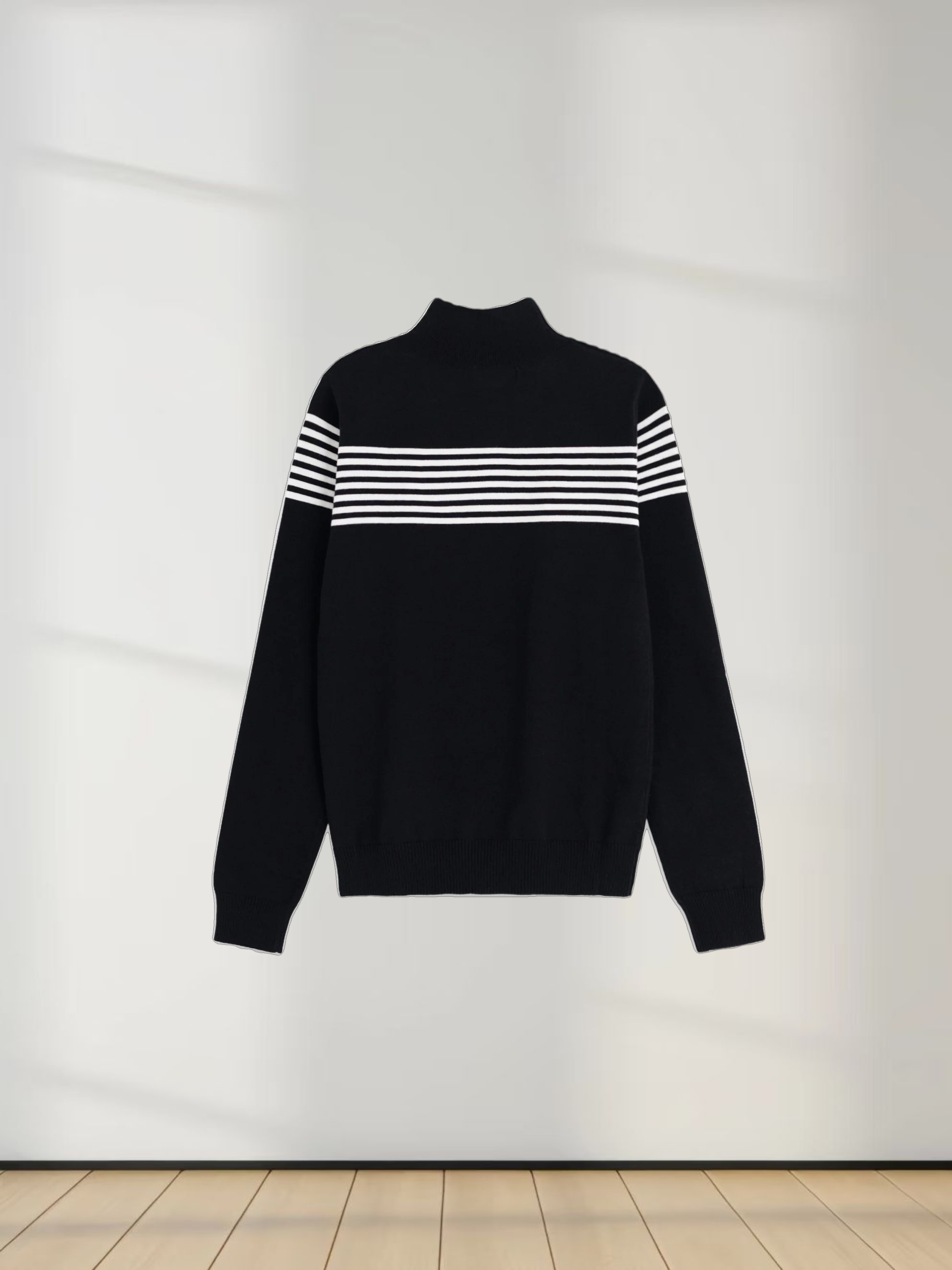 Thin Stripe Turtleneck  Sweater-Black/White