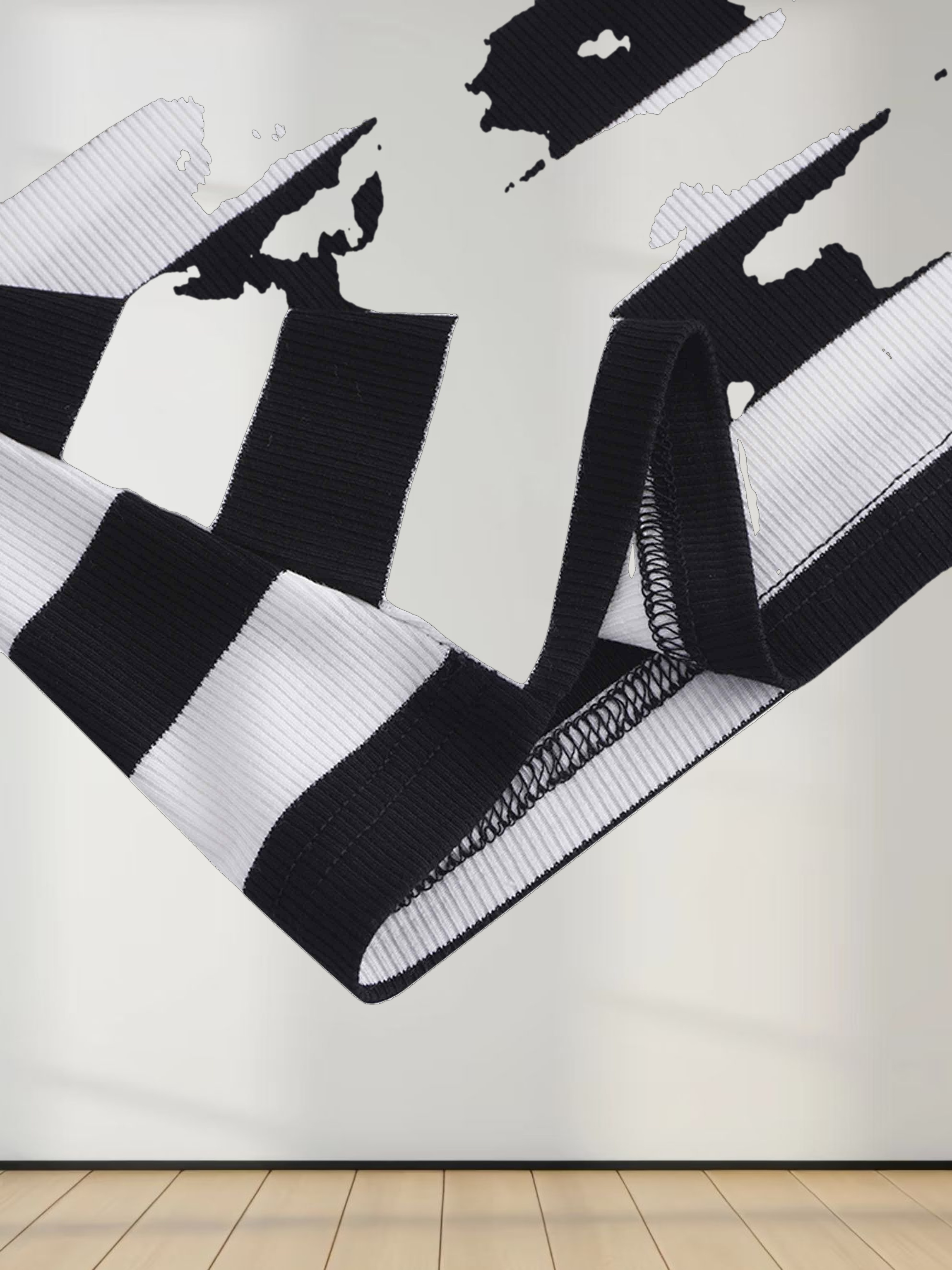 Ribbed Striped High V Tee Long Sleeve-White/Black