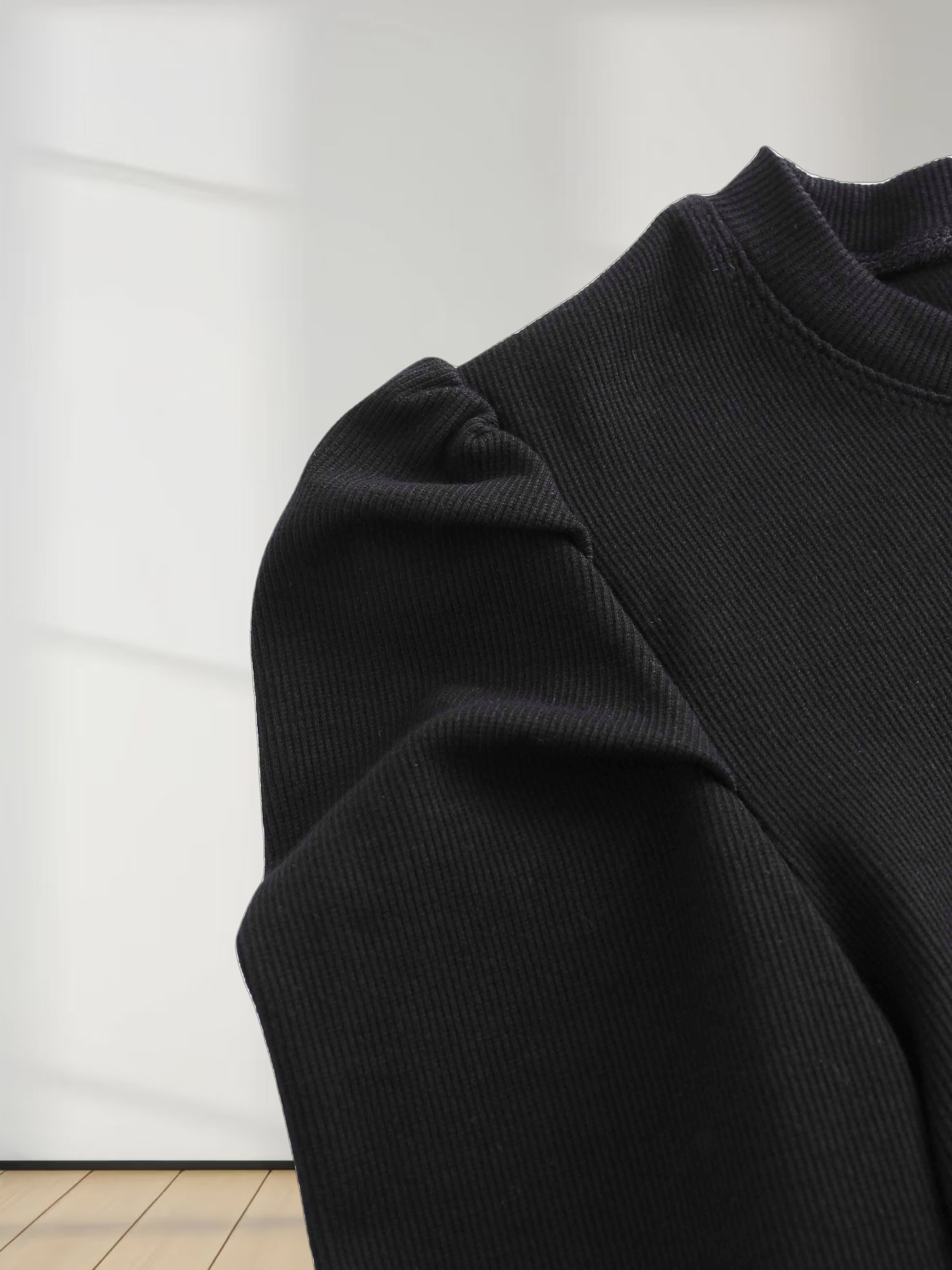 Ribbed Crew Neck Puff Sleeve Top-Black
