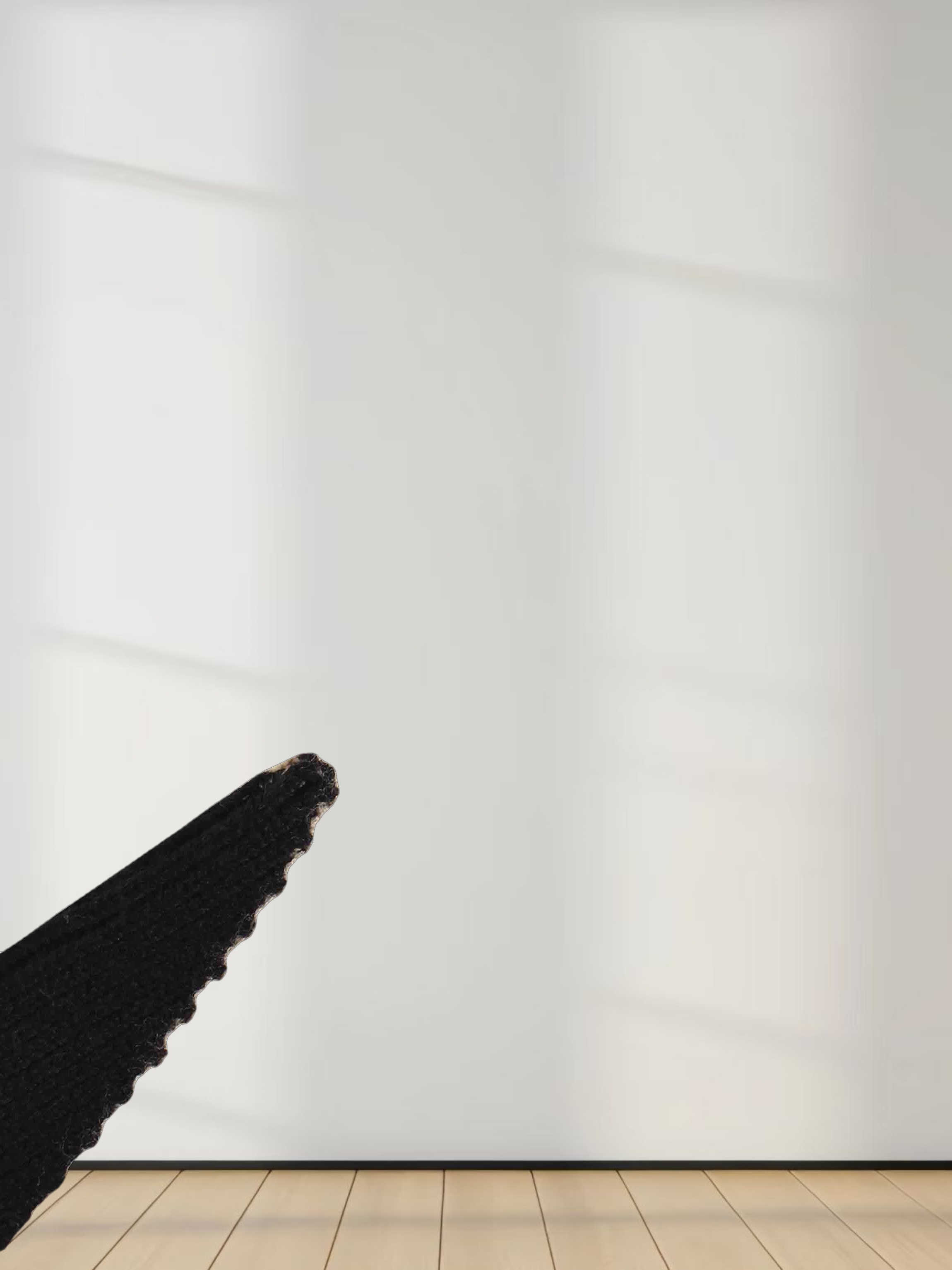 Center Diamond Sweater-Ivory/Black