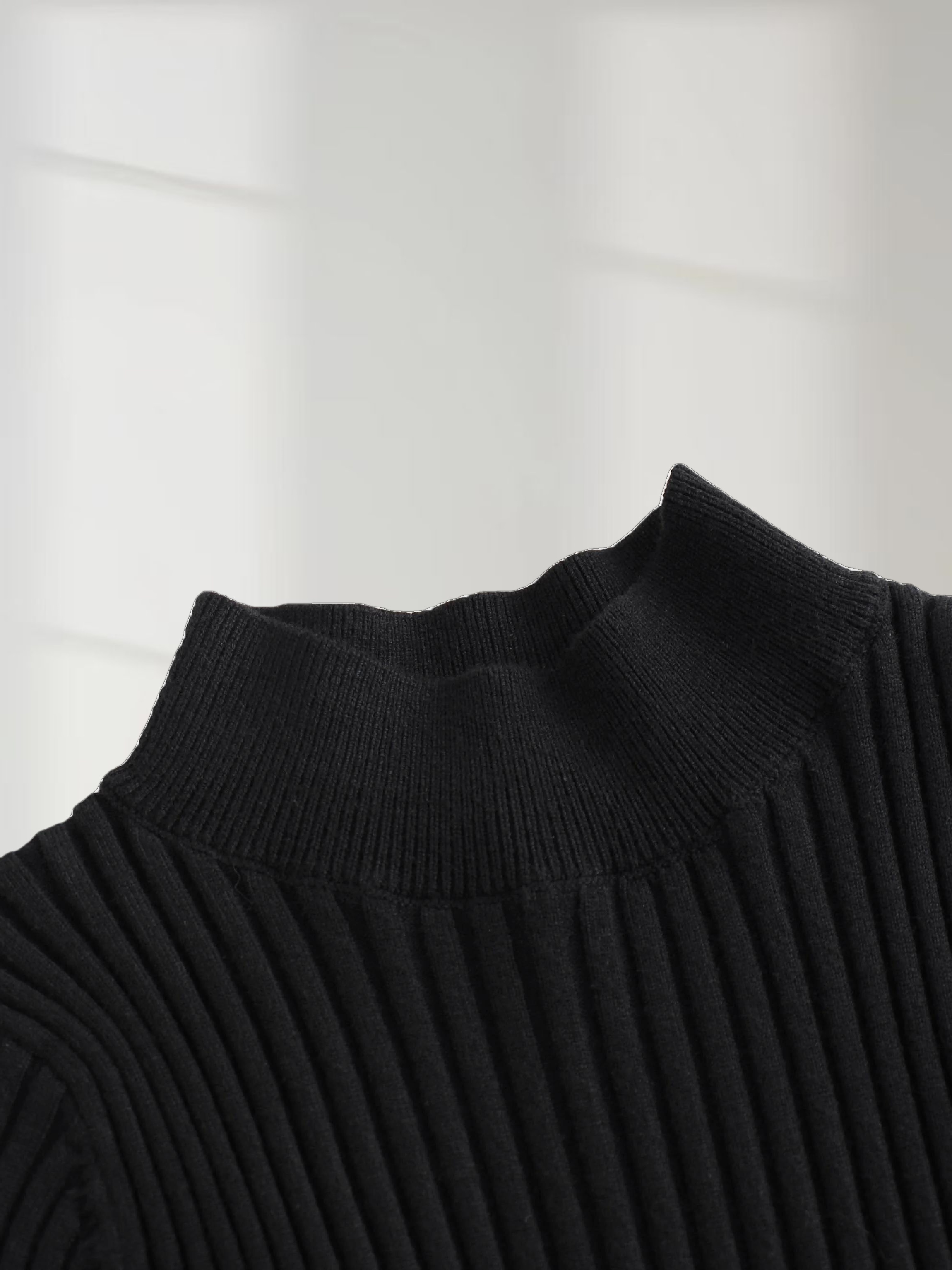 Crepe Bottom Dress-Black/Cream