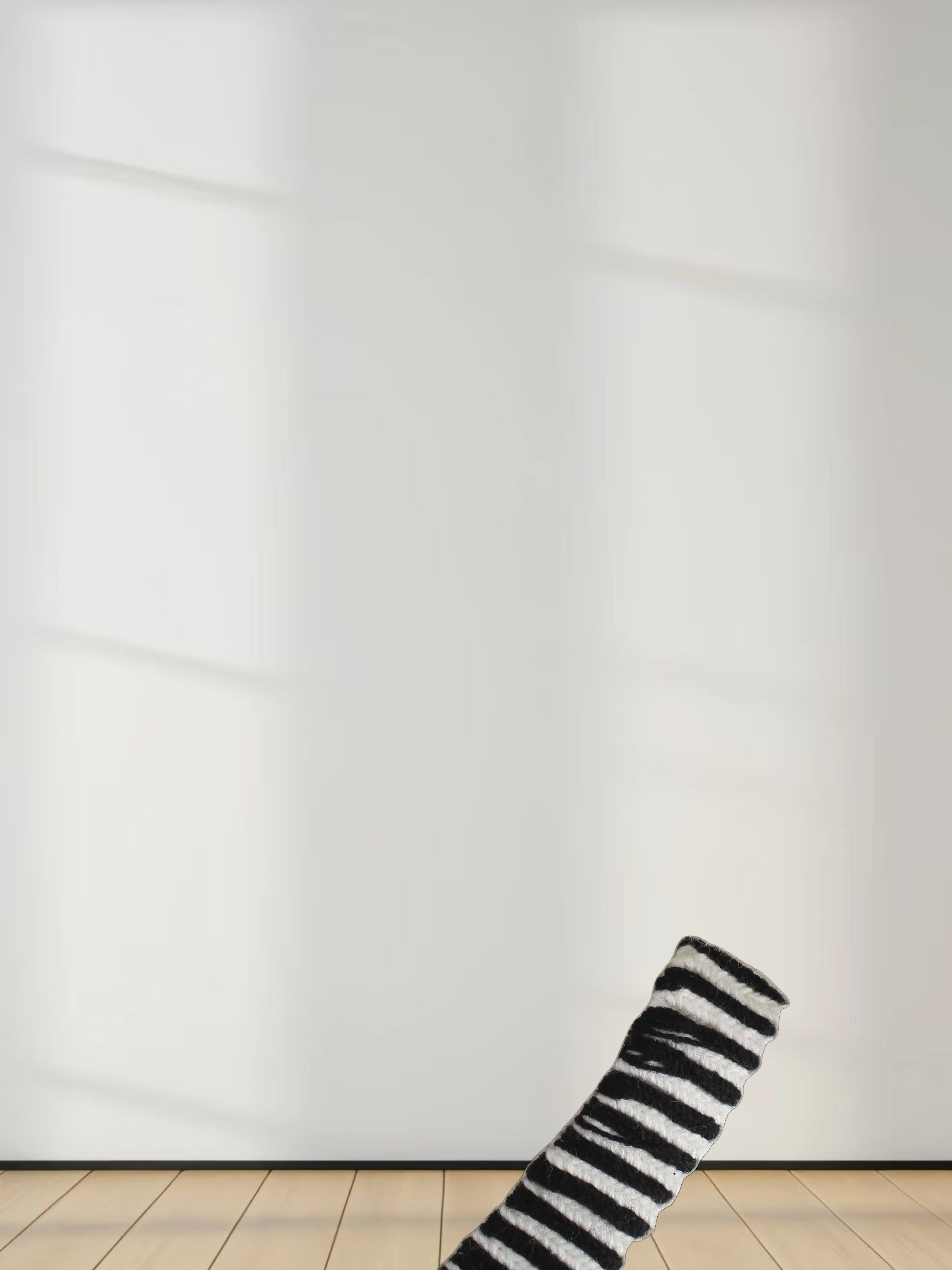 Overlock Stitch Sweater-Cream/Black