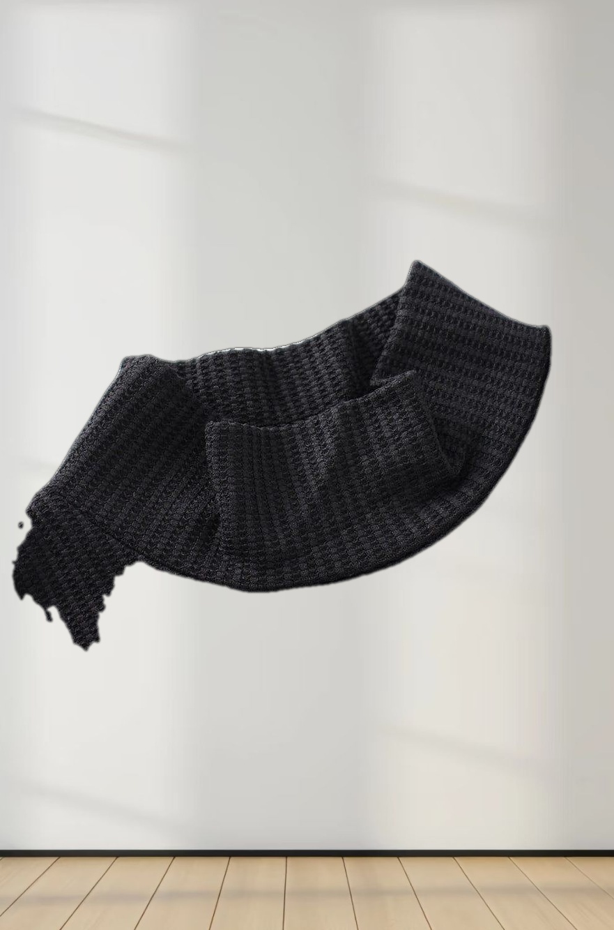 Textured Stretch Turtleneck-Black