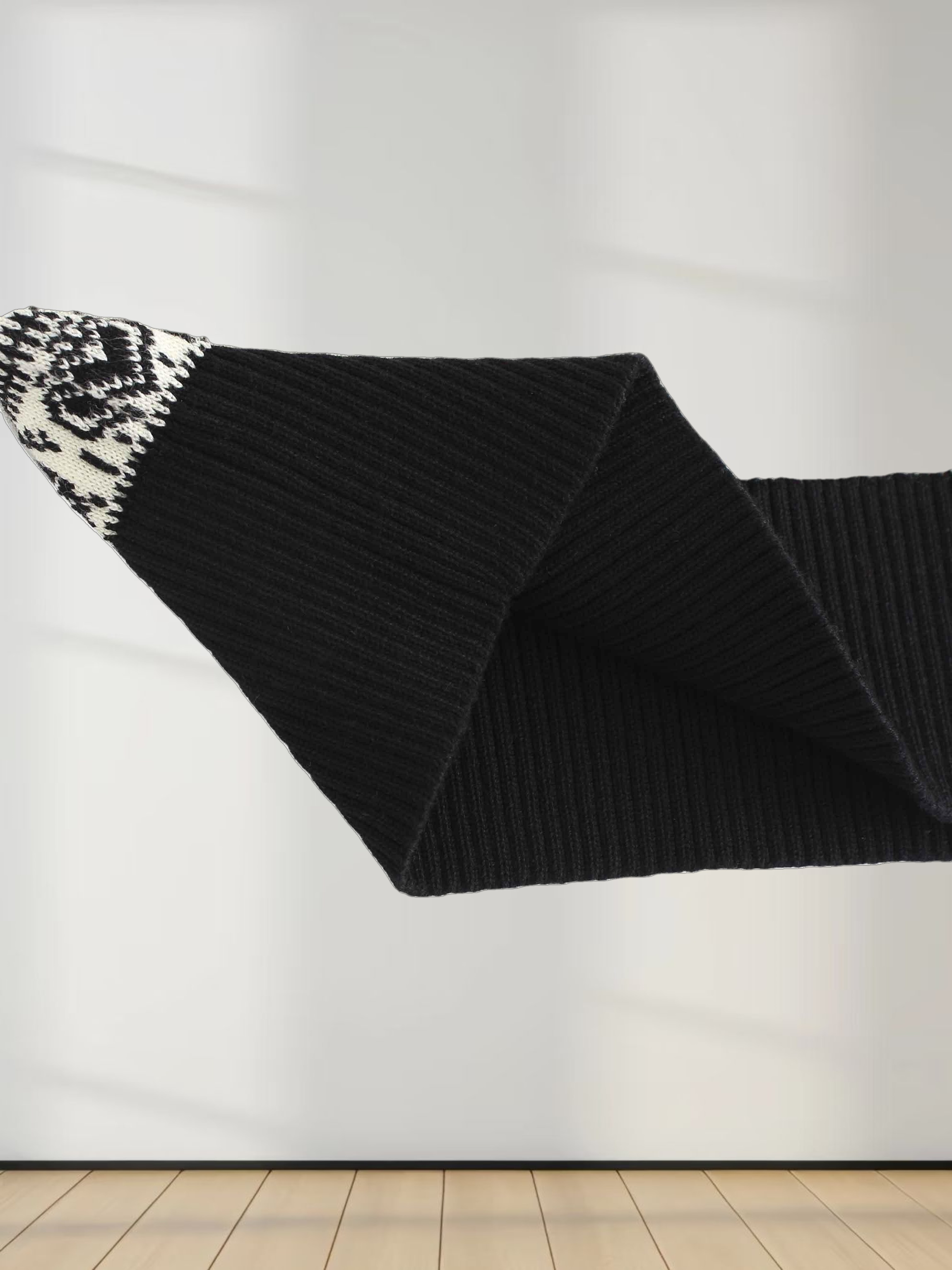 Designed Sweater-Black Combo Print