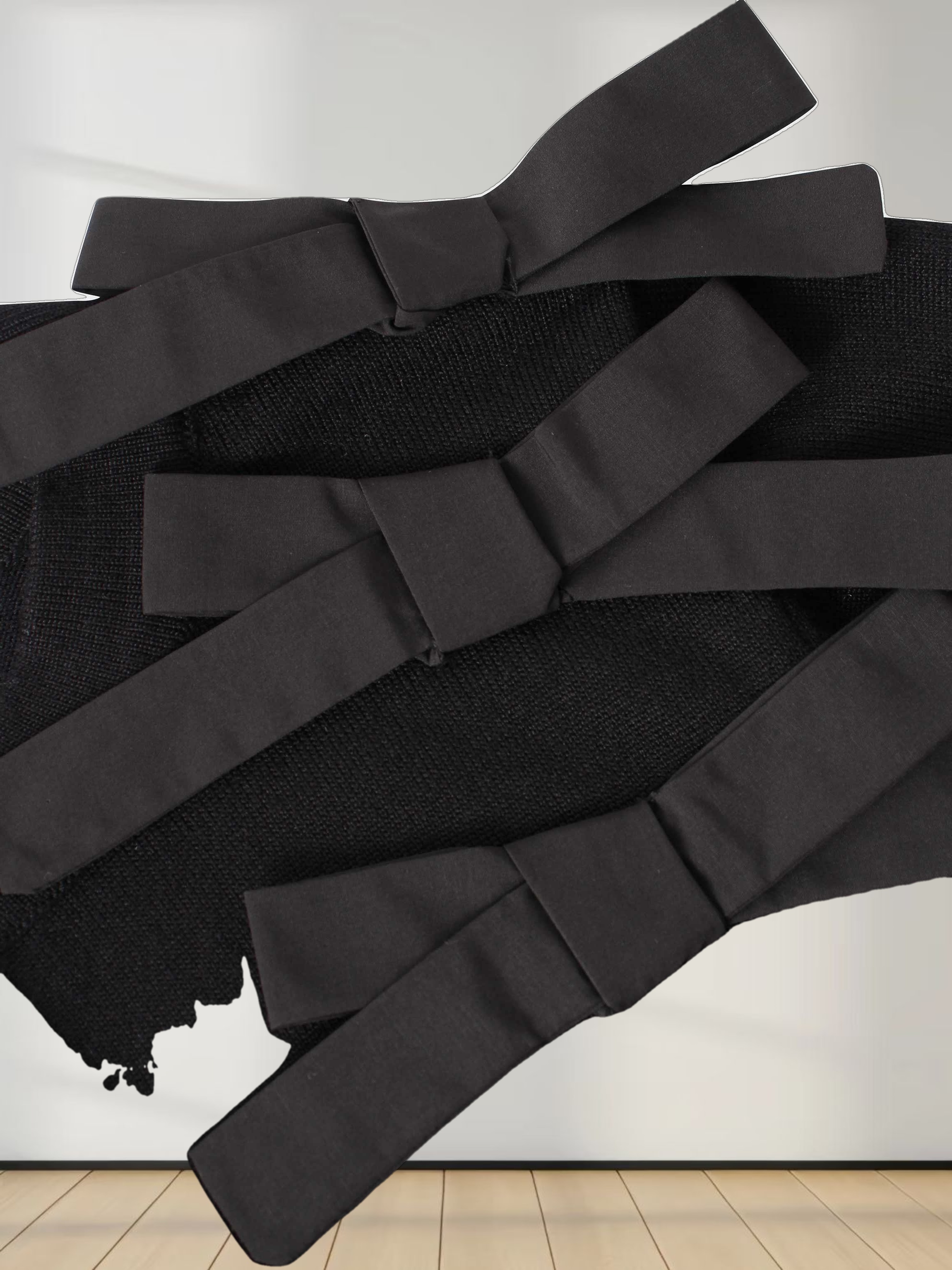 Cropped Bow Cardigan-Black