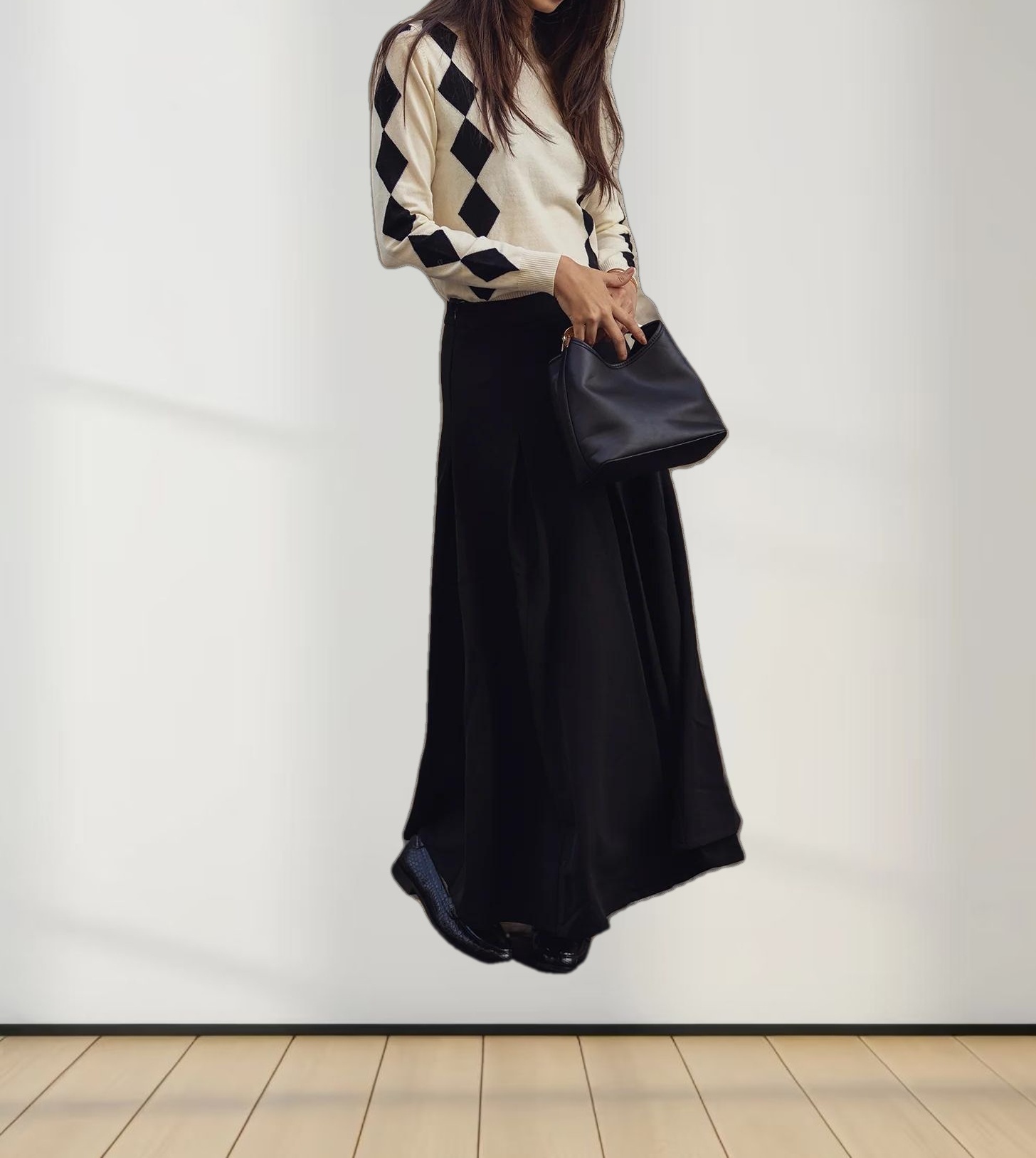 Printed Sweater-Cream with Black Diamond Design