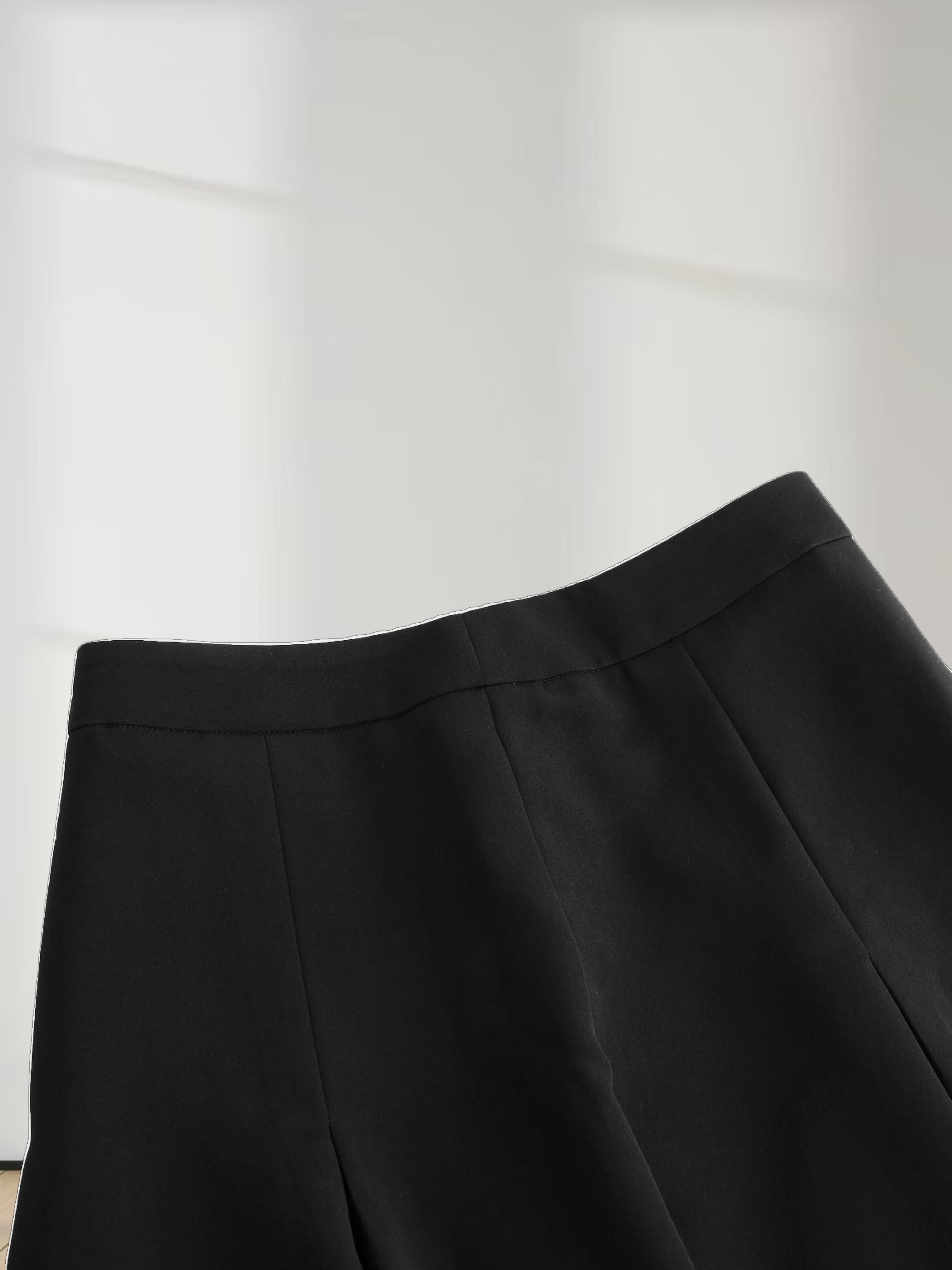 The Celina Pleat Skirt-Black