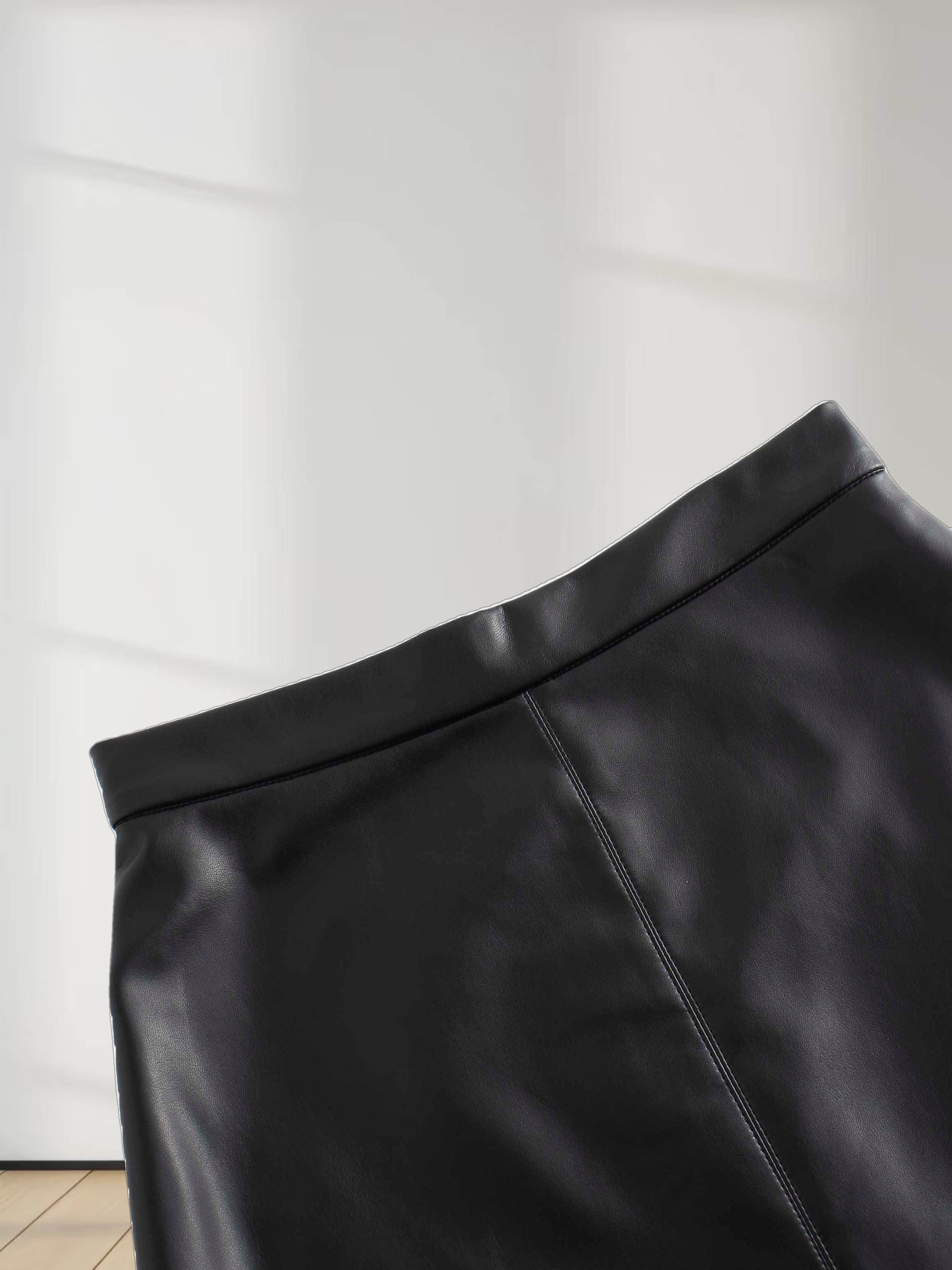 Short A-Line Seamed Faux Leather Skirt-Black