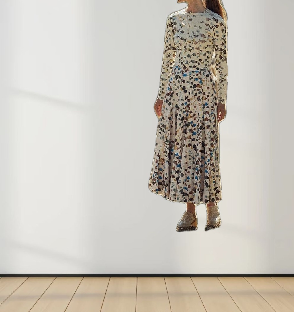 Seamed Pleated Skirt-Neutral Florals