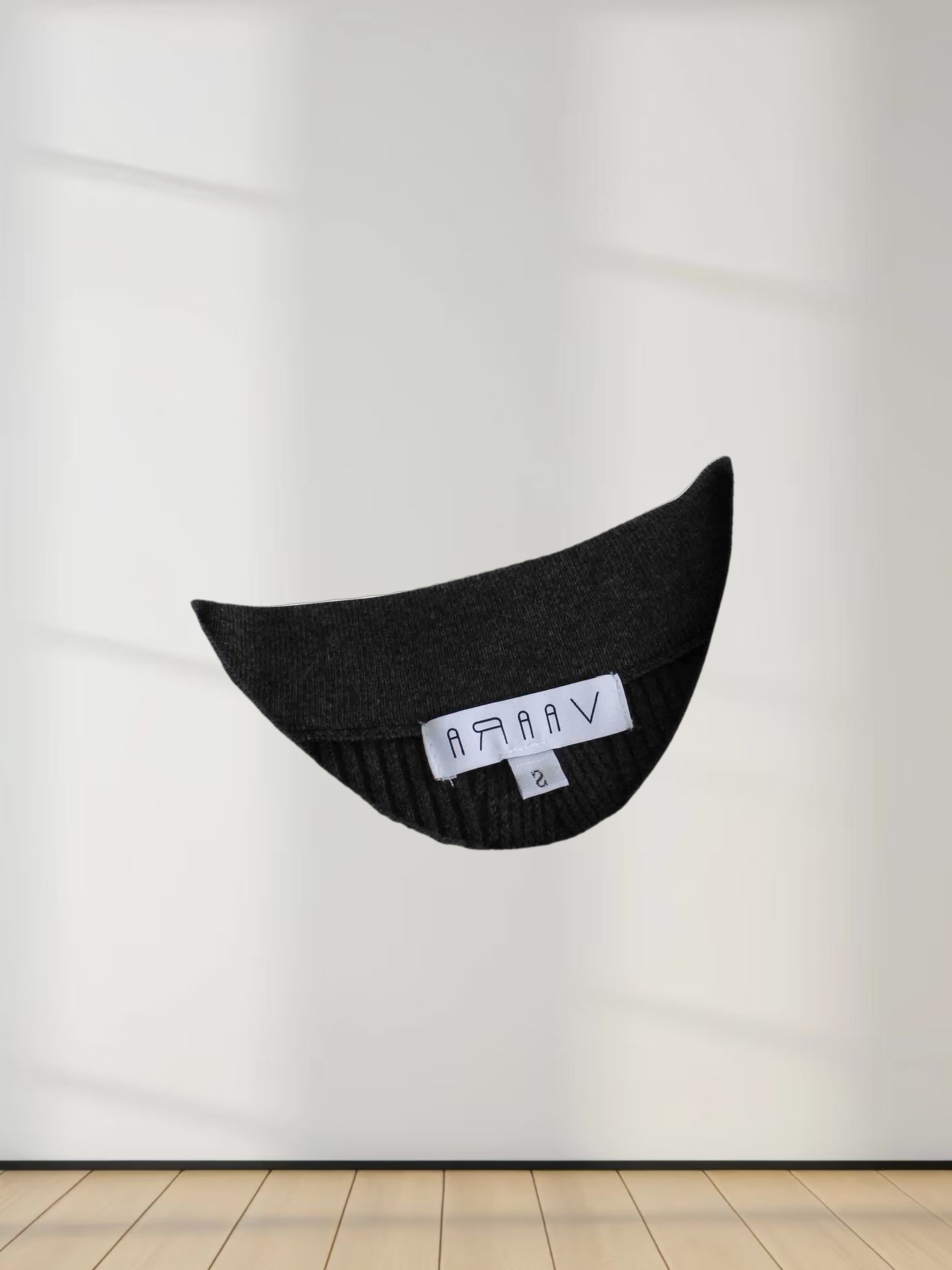 Center Design Sweater-Charcoal Grey