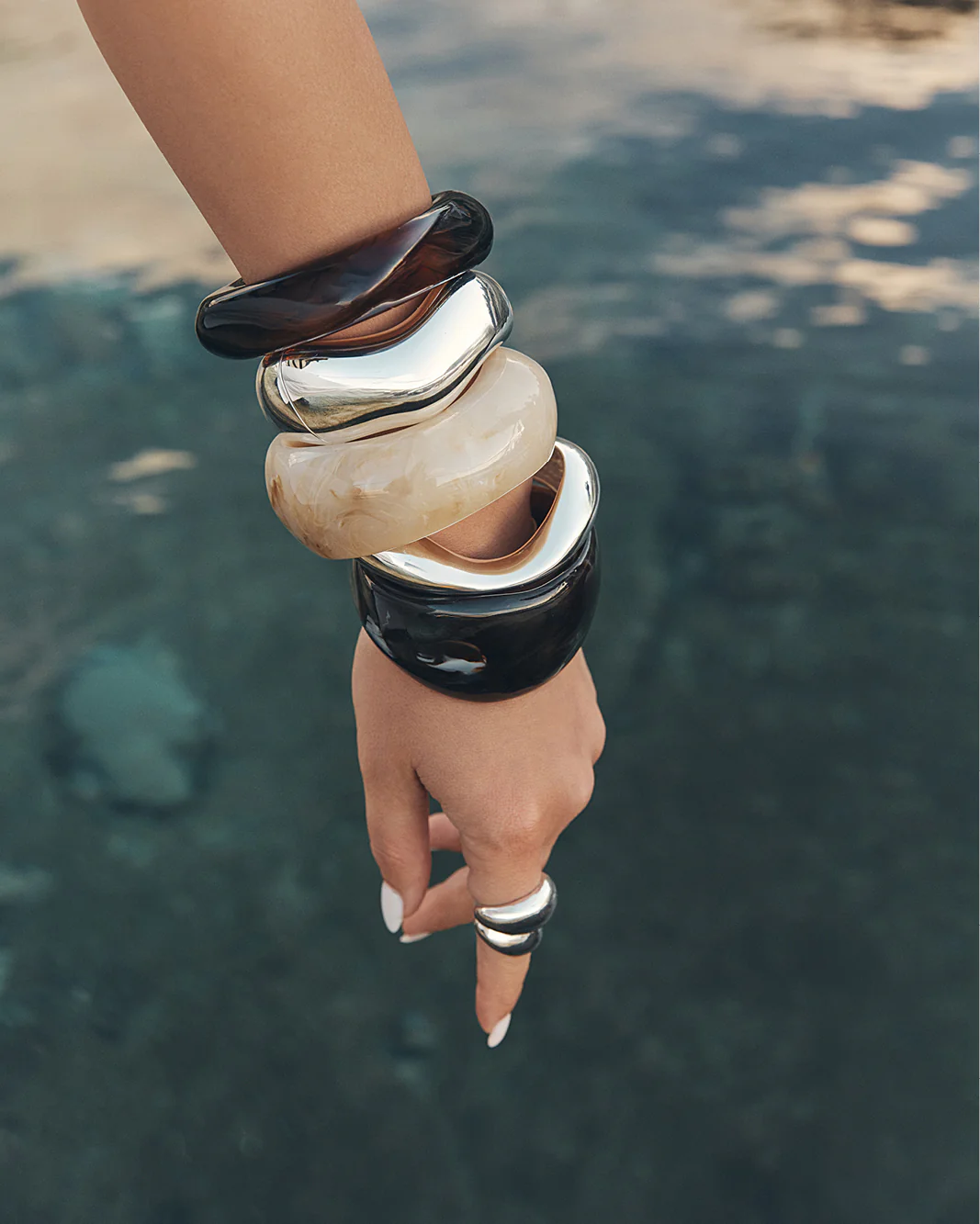 HALLIE BANGLE - GOLD PLATED 18K