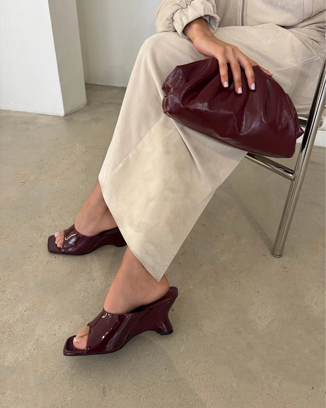 ISELLE - DARK CHERRY PATENT
