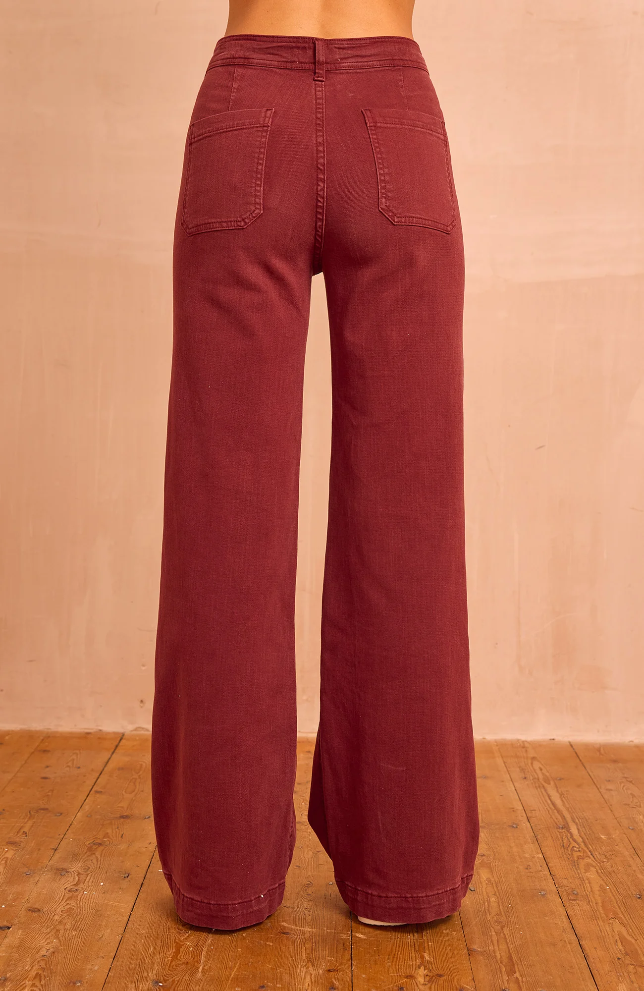 MAISON HOTEL Capuleto Giulietta Jean | Burgundy