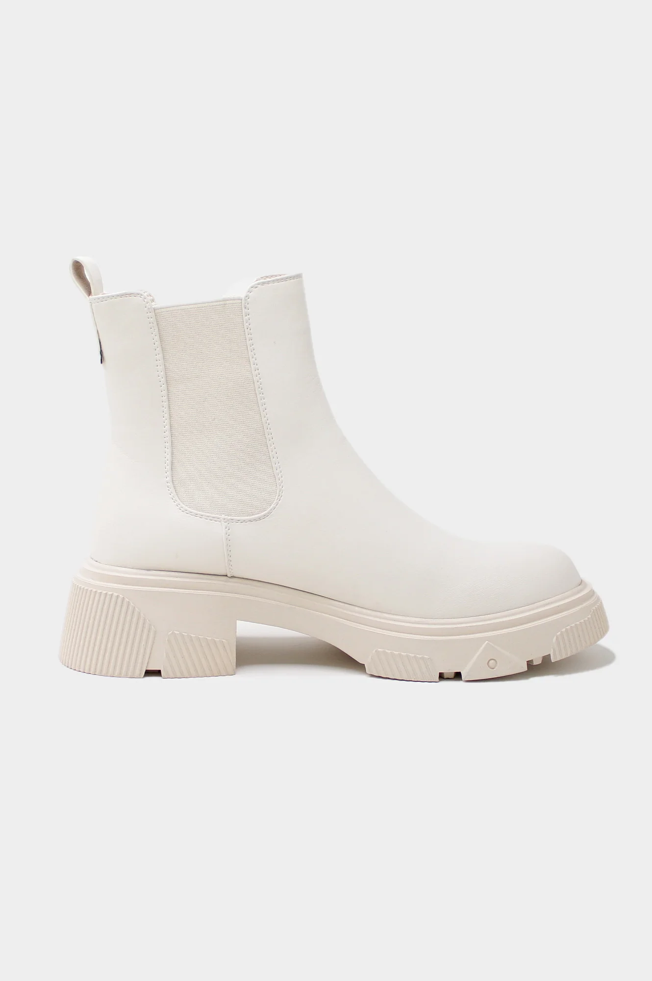 MATT & NATT Taylor Chelsea Boot | Off-White
