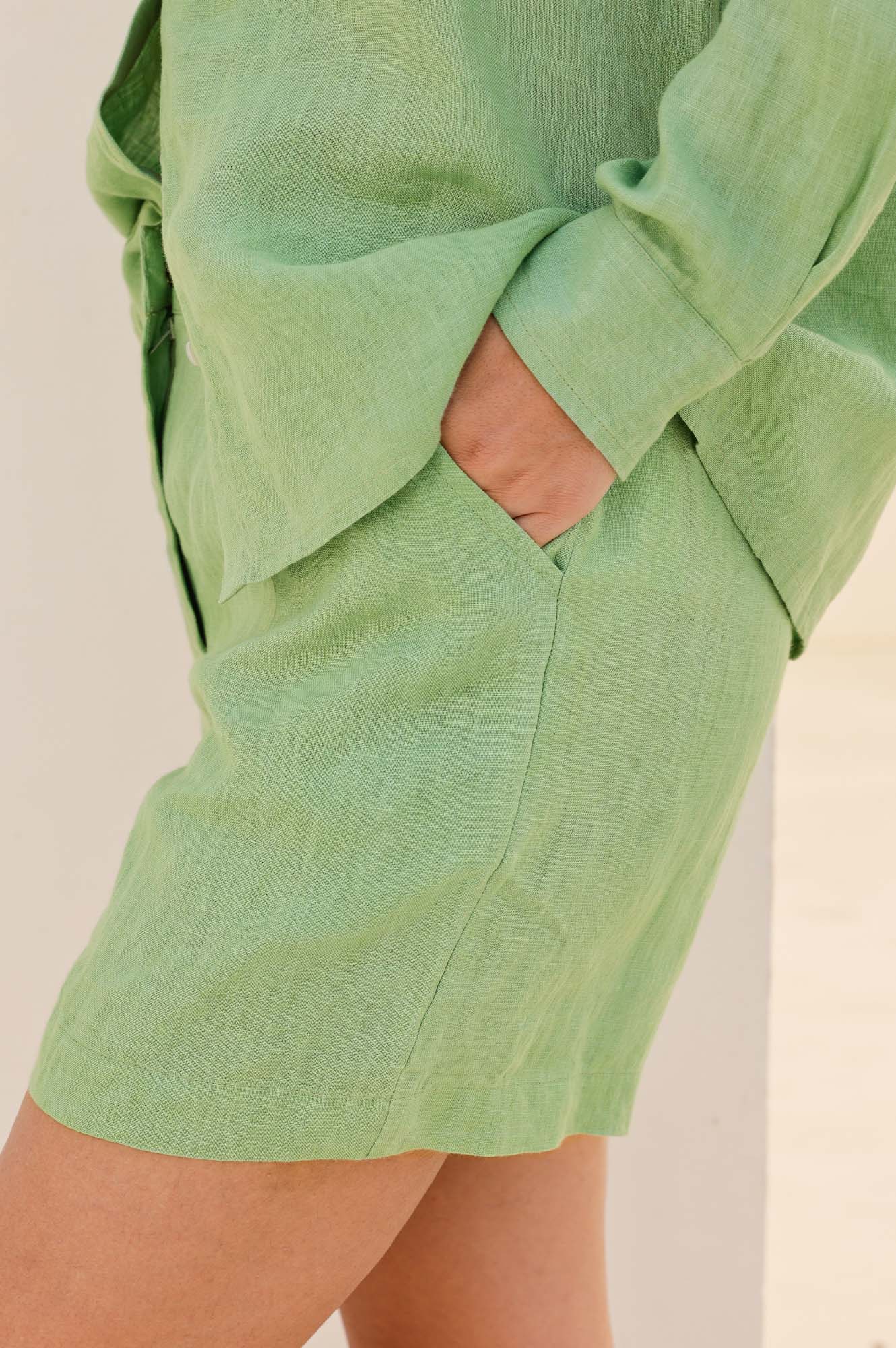 Alexandra Short Linen Shorts | Green