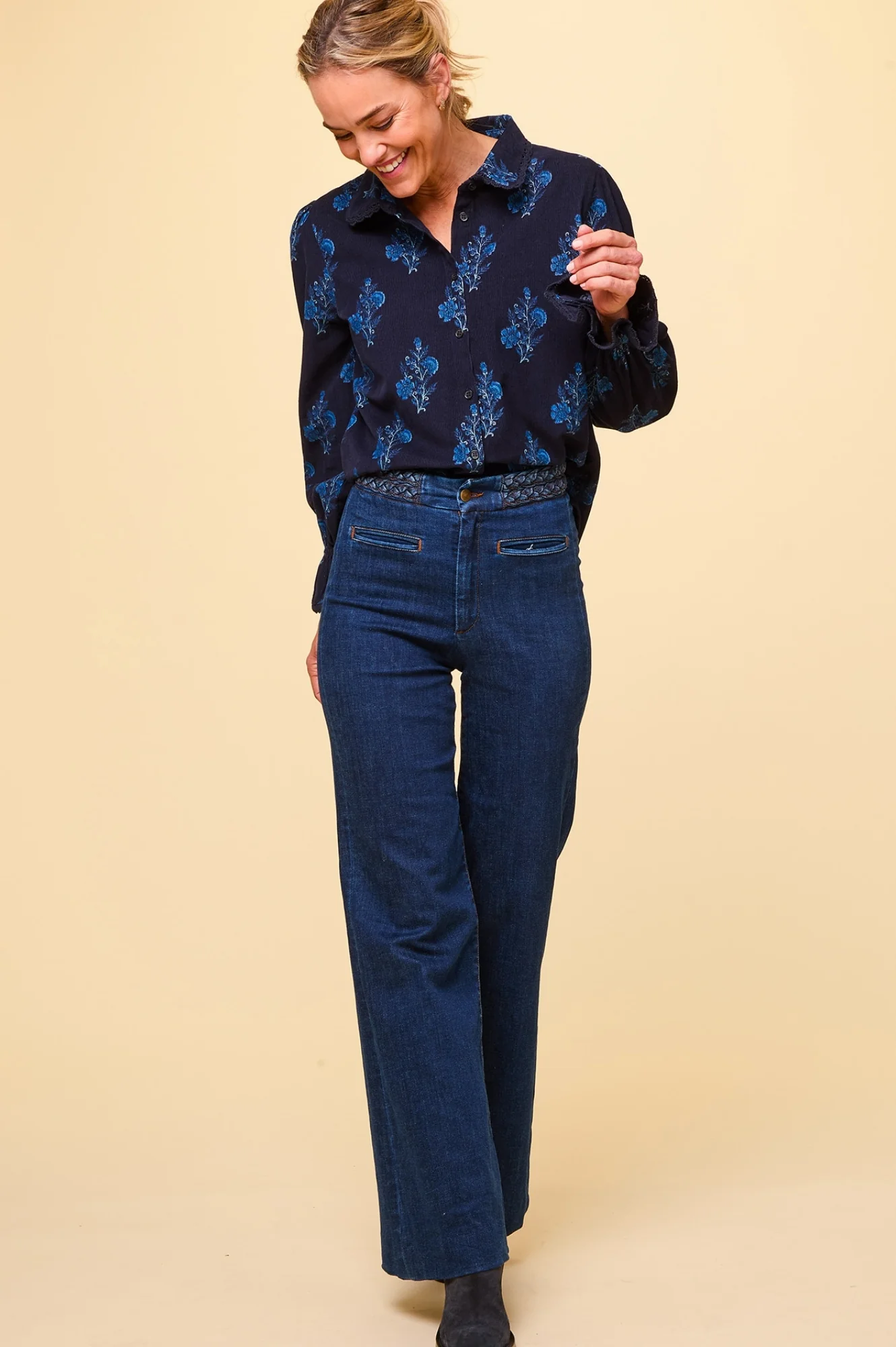 Amaya Corduroy Blouse | Flower Print Navy