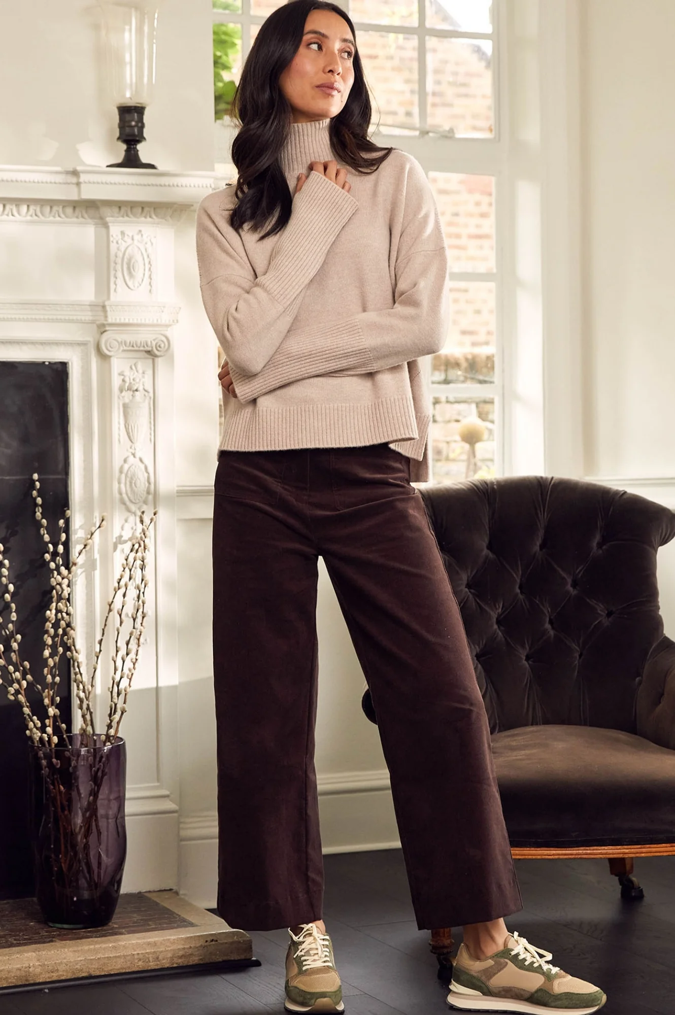 Kendal Cropped Stretch Corduroy Trouser | Chocolate