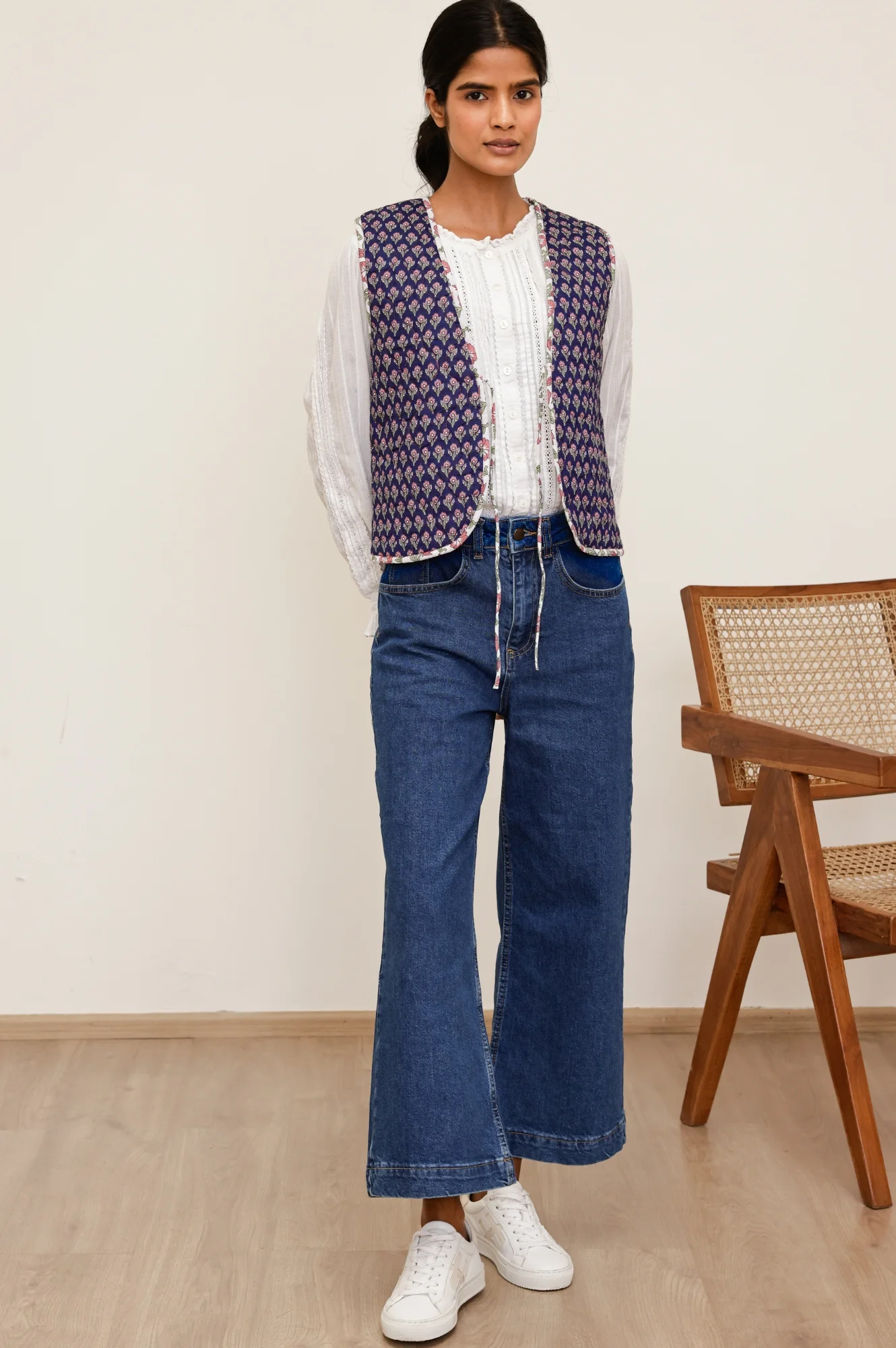 Arlo Quilted Organic Cotton Gilet | Primrose Stamp Navy/Pink