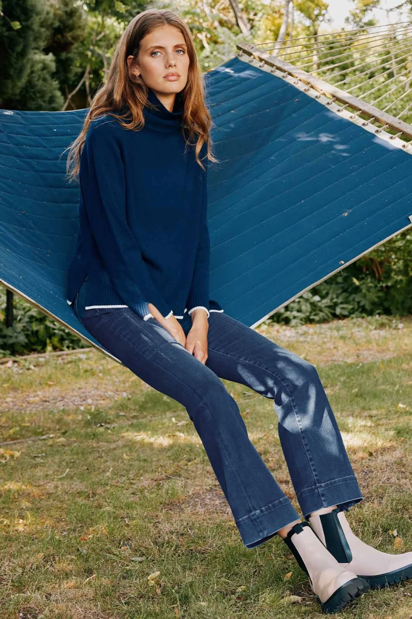 Kick Flare Jeans | Mid Denim