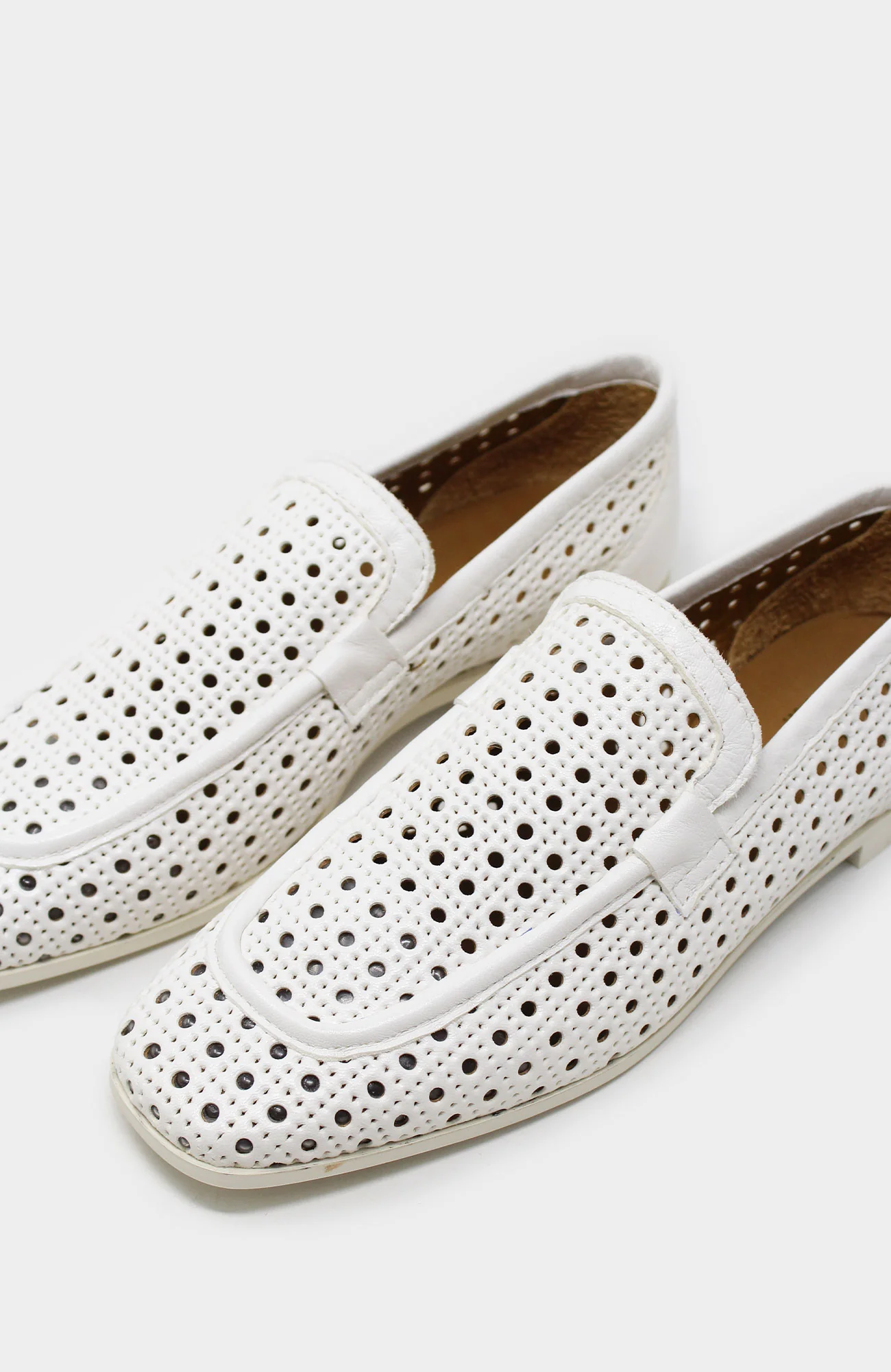 ALPE Zoe Loafers | Ecru